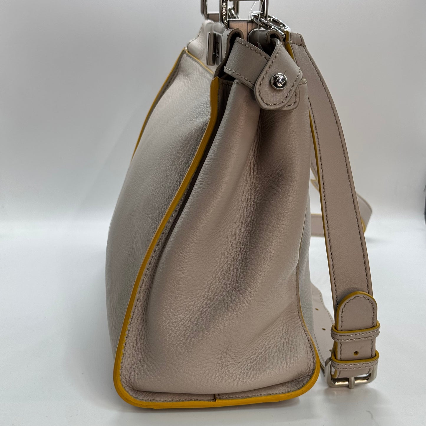 Fendi Peekaboo Regular