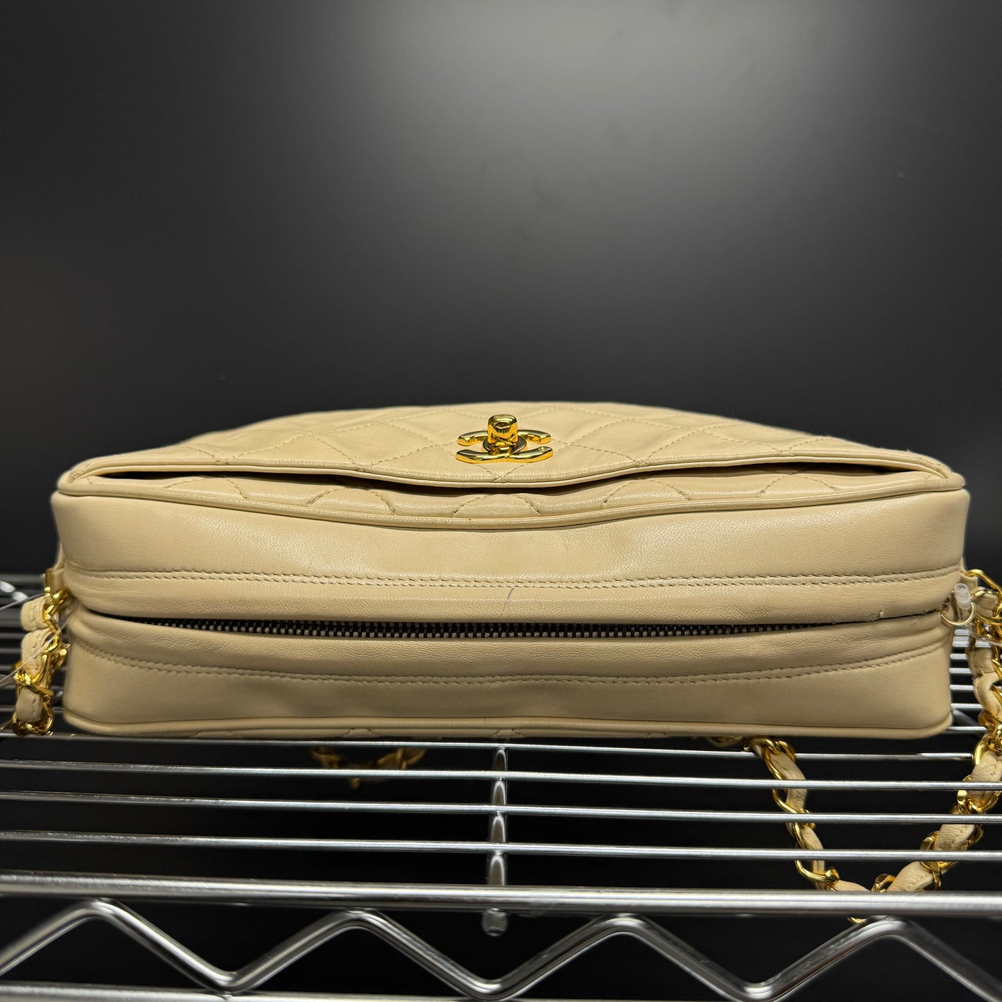 Chanel Caméra Beige