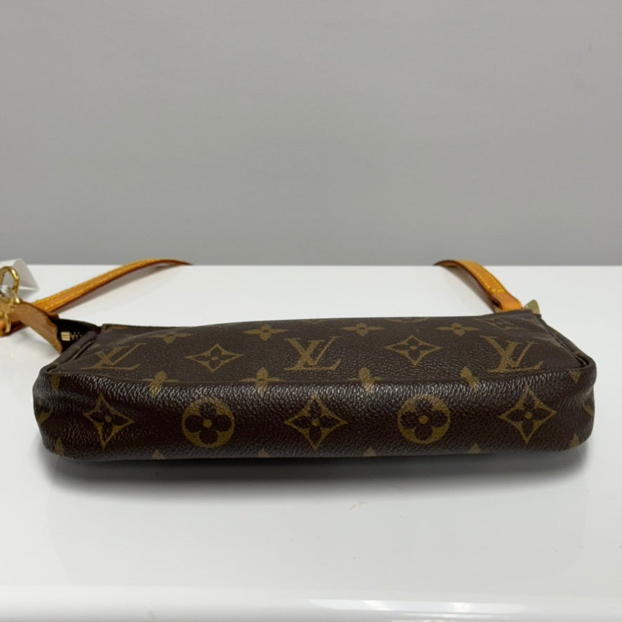 Louis Vuitton Pochette Accessoires Bandoulière