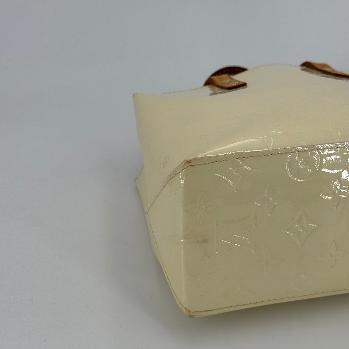 Louis Vuitton Reade *