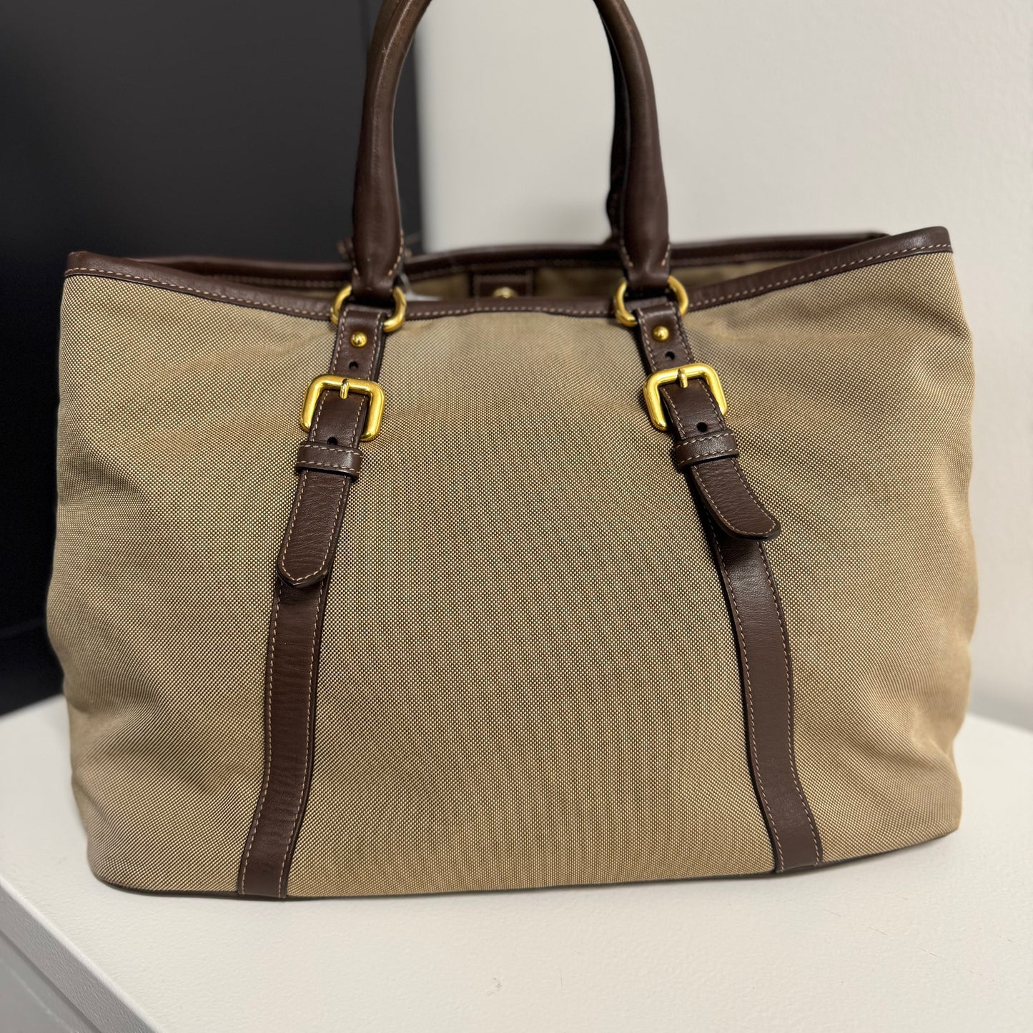 Prada shopping