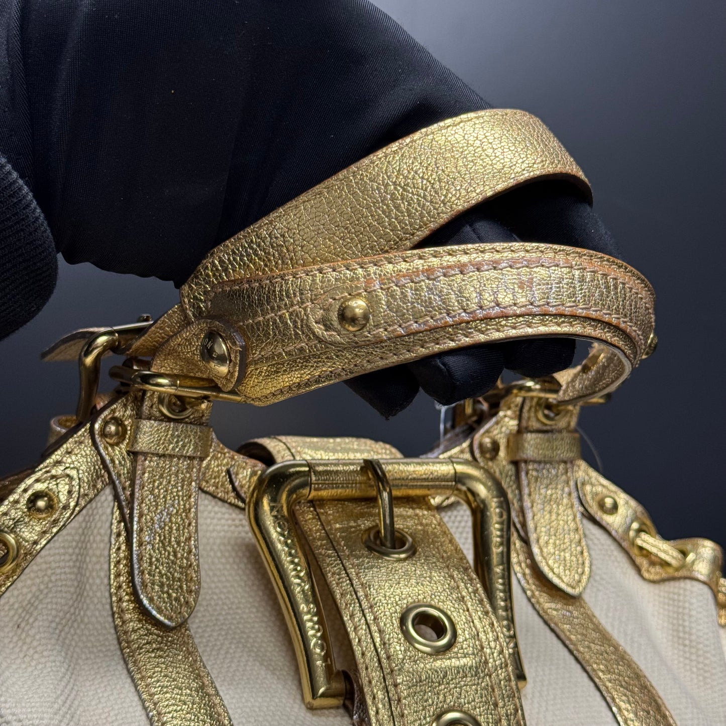 Louis Vuitton Theda