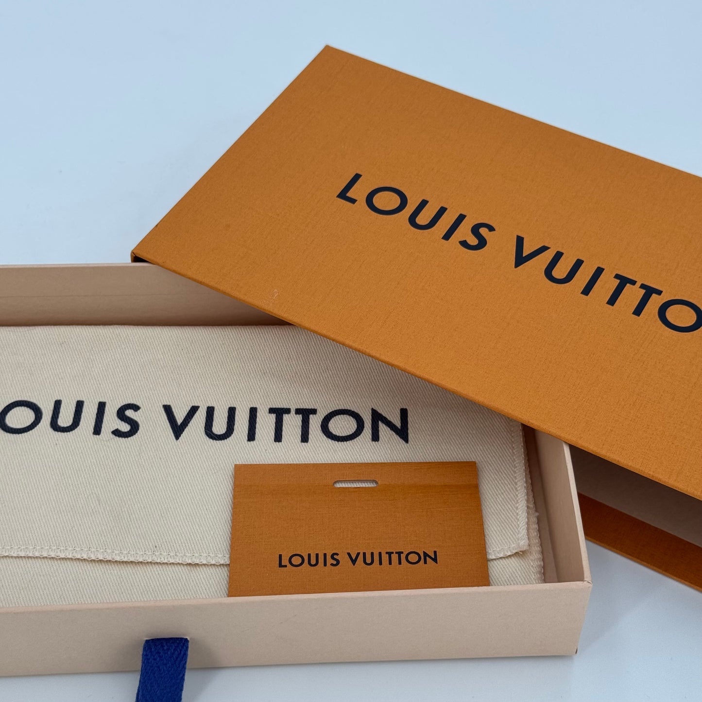 Louis Vuitton portefeuille Flore
