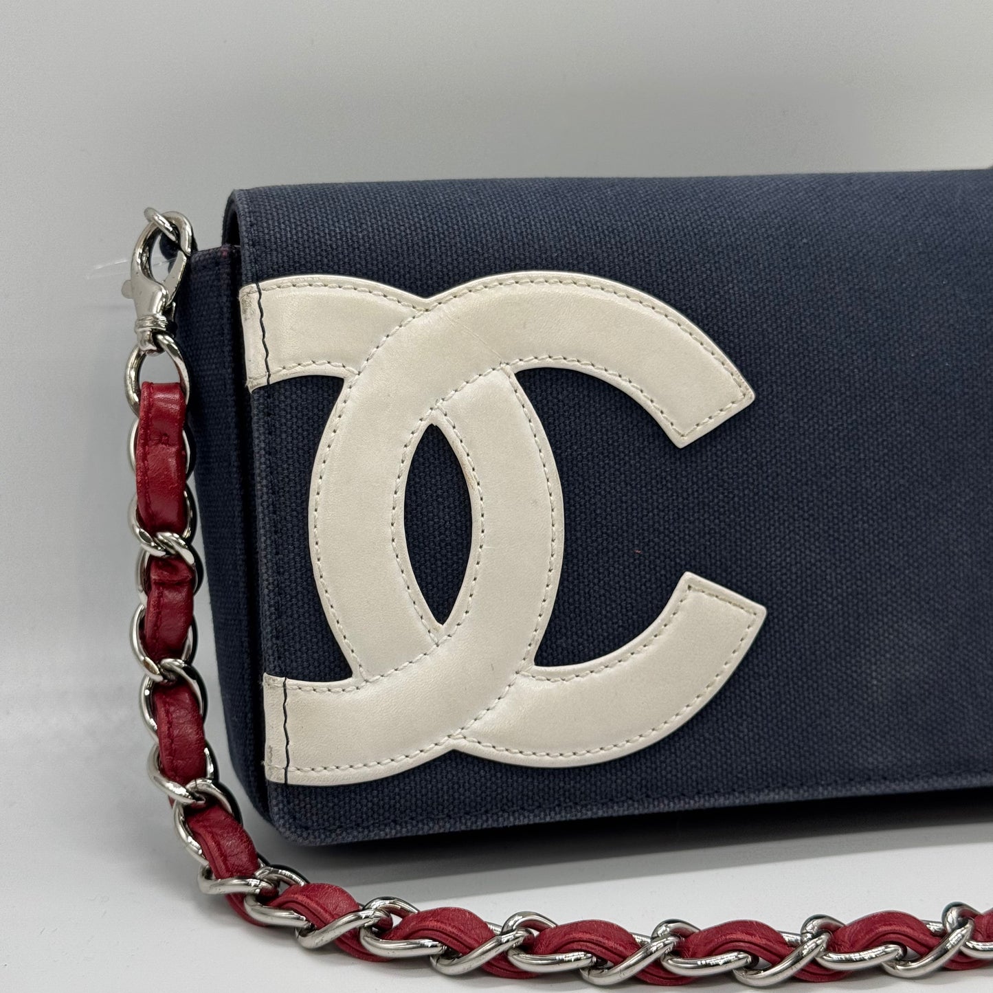 Chanel Baguette 5