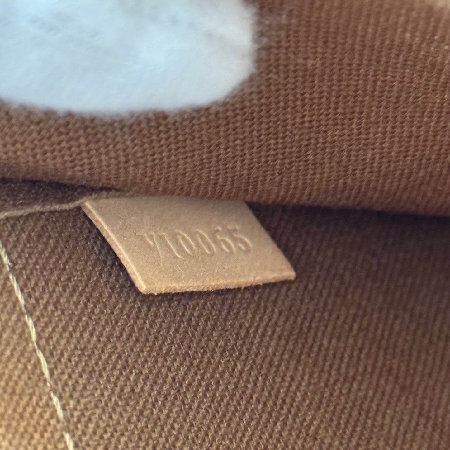 Louis Vuitton Popincourt