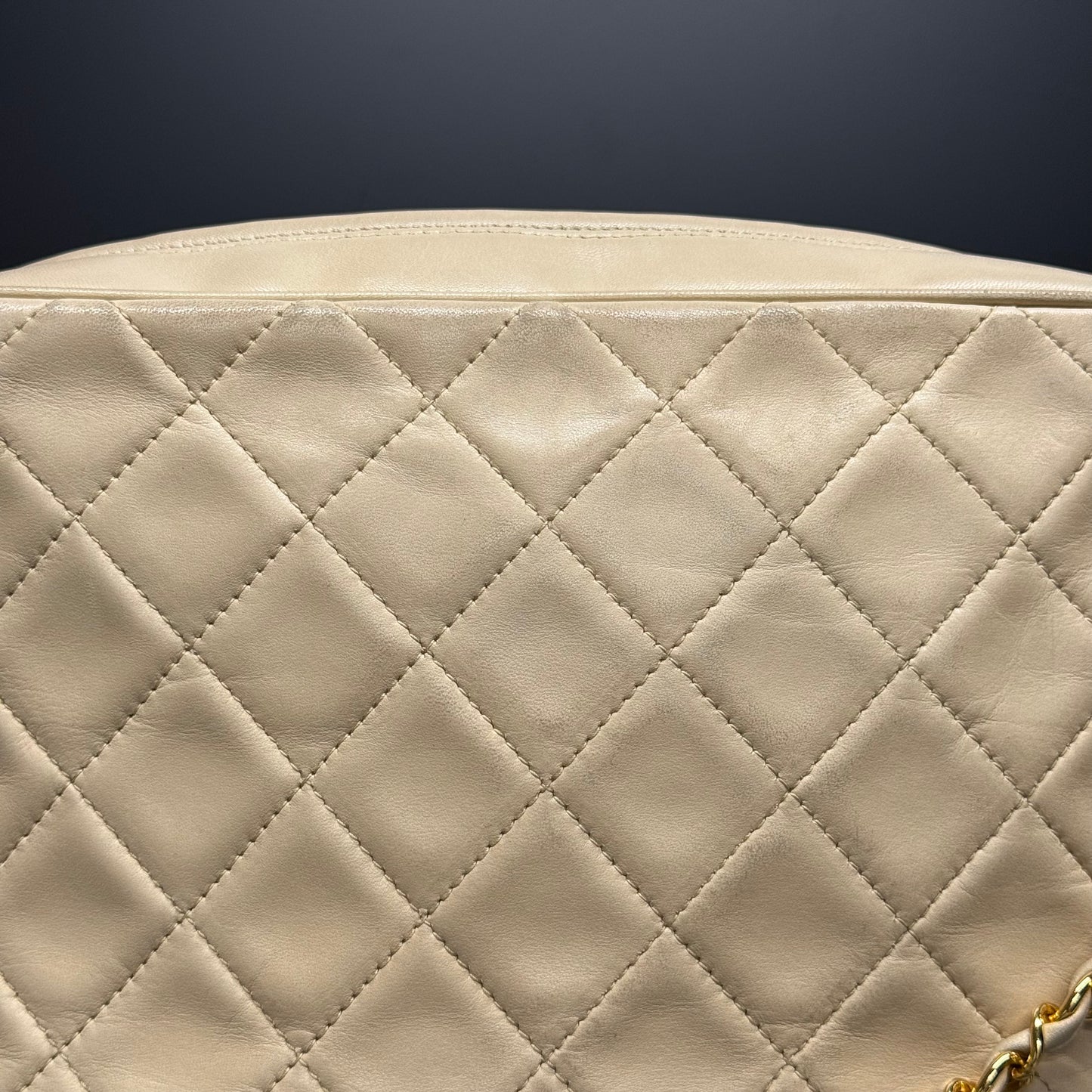 Chanel Caméra Beige
