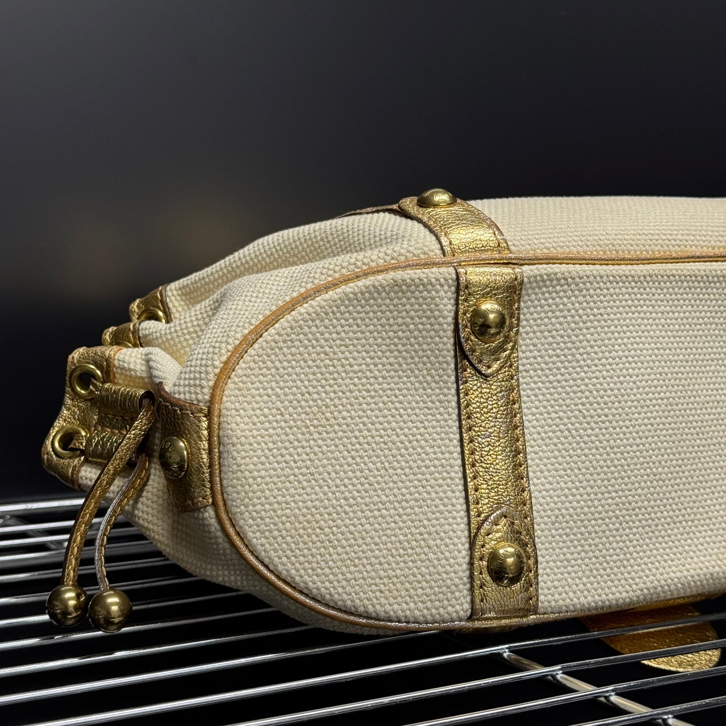 Louis Vuitton Theda