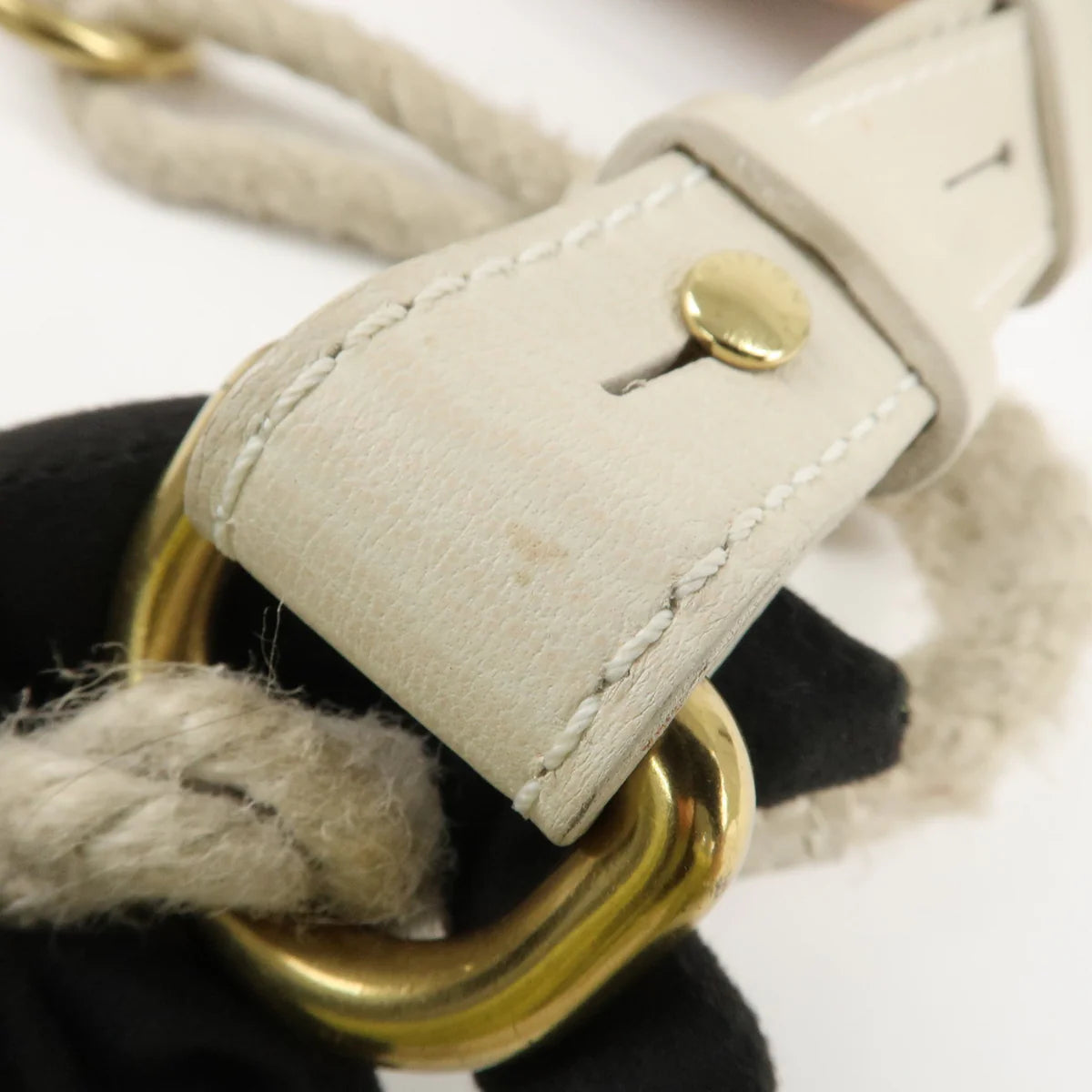 Louis Vuitton Aman