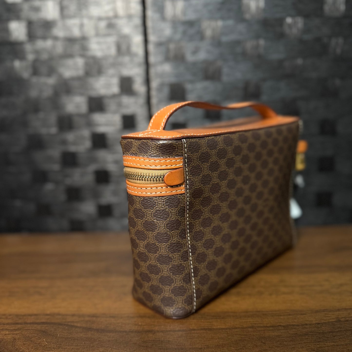 Céline Vanity
