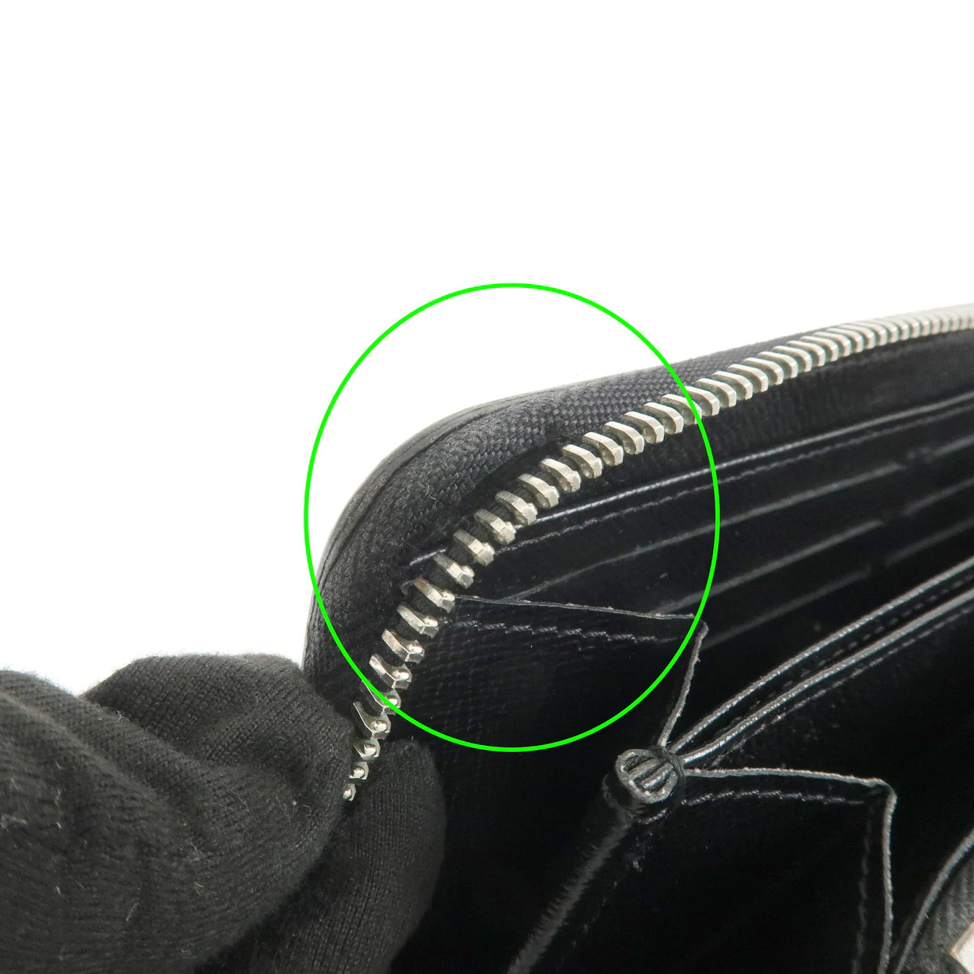 Louis Vuitton Zippy long