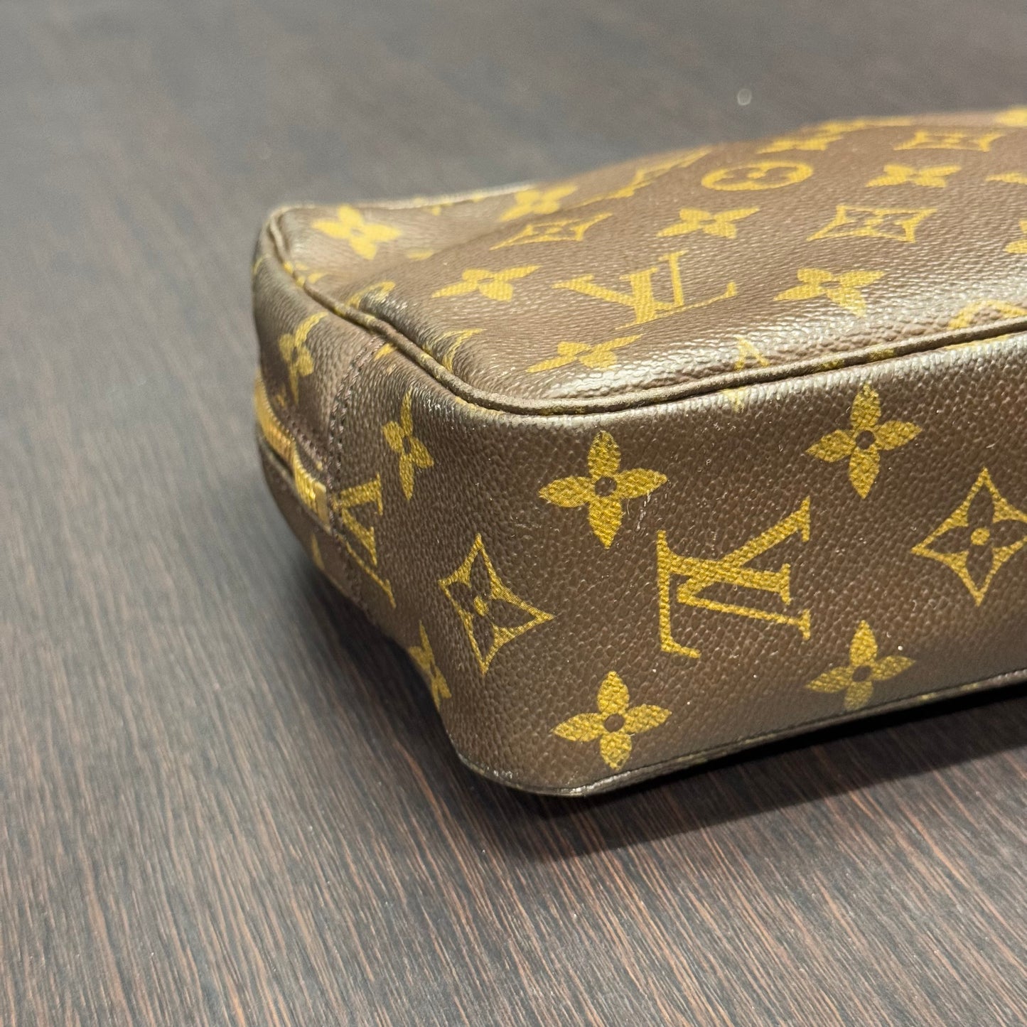 Louis Vuitton trousse de toilette MM