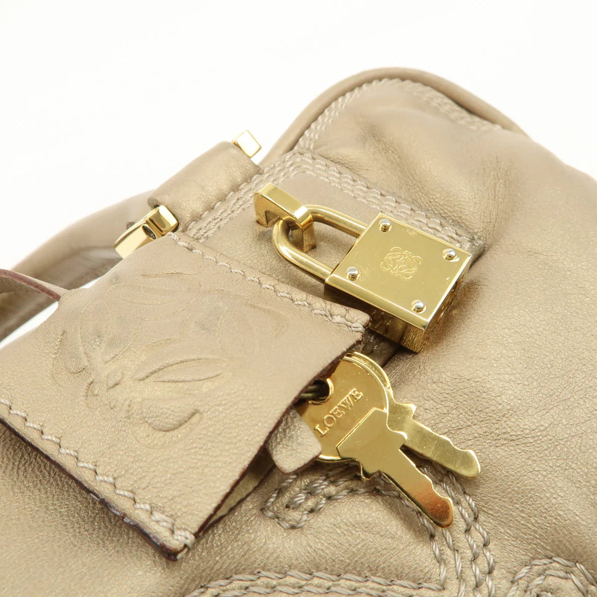 Loewe Amazona 28 doré