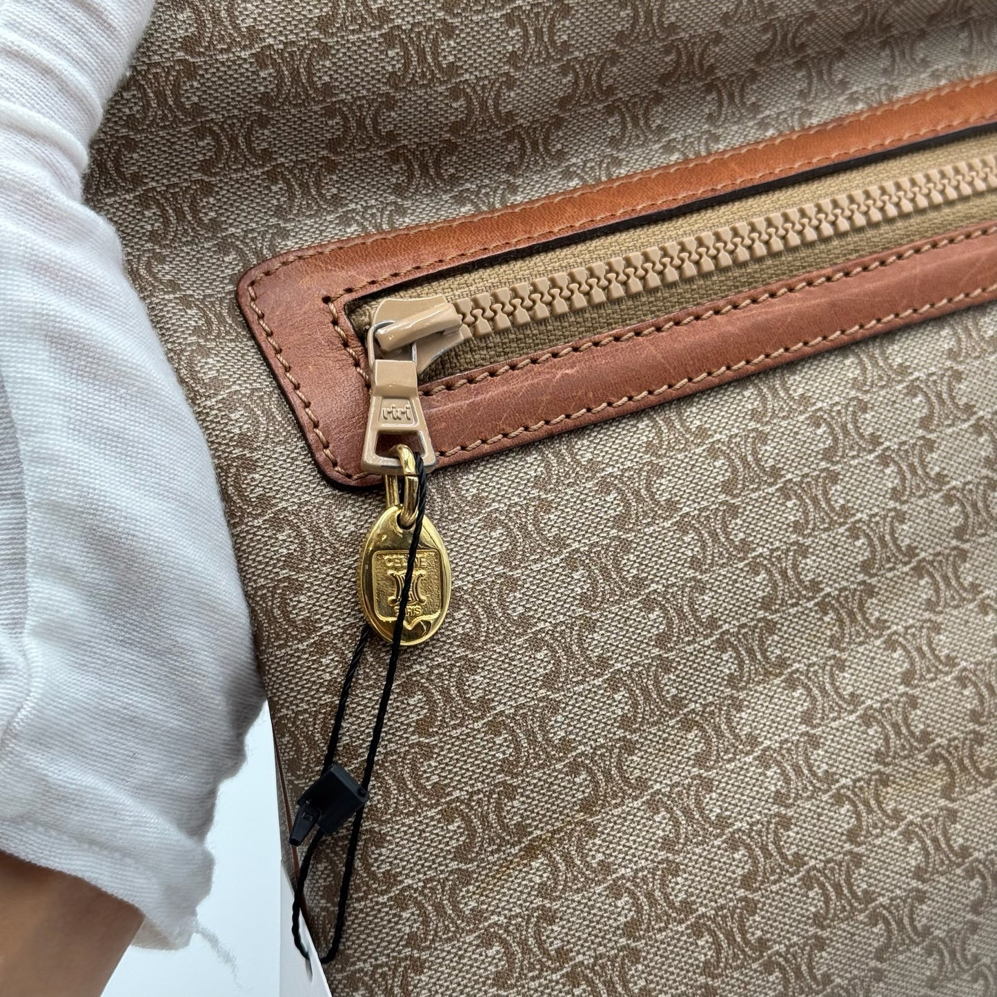 Celine Pochette