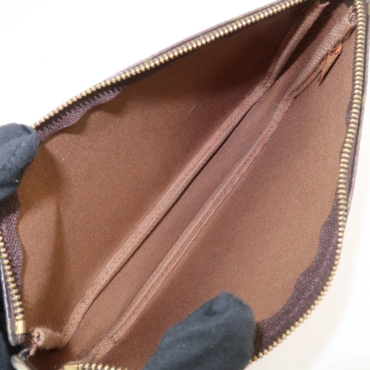 Louis Vuitton Pochette accessoire Graffiti