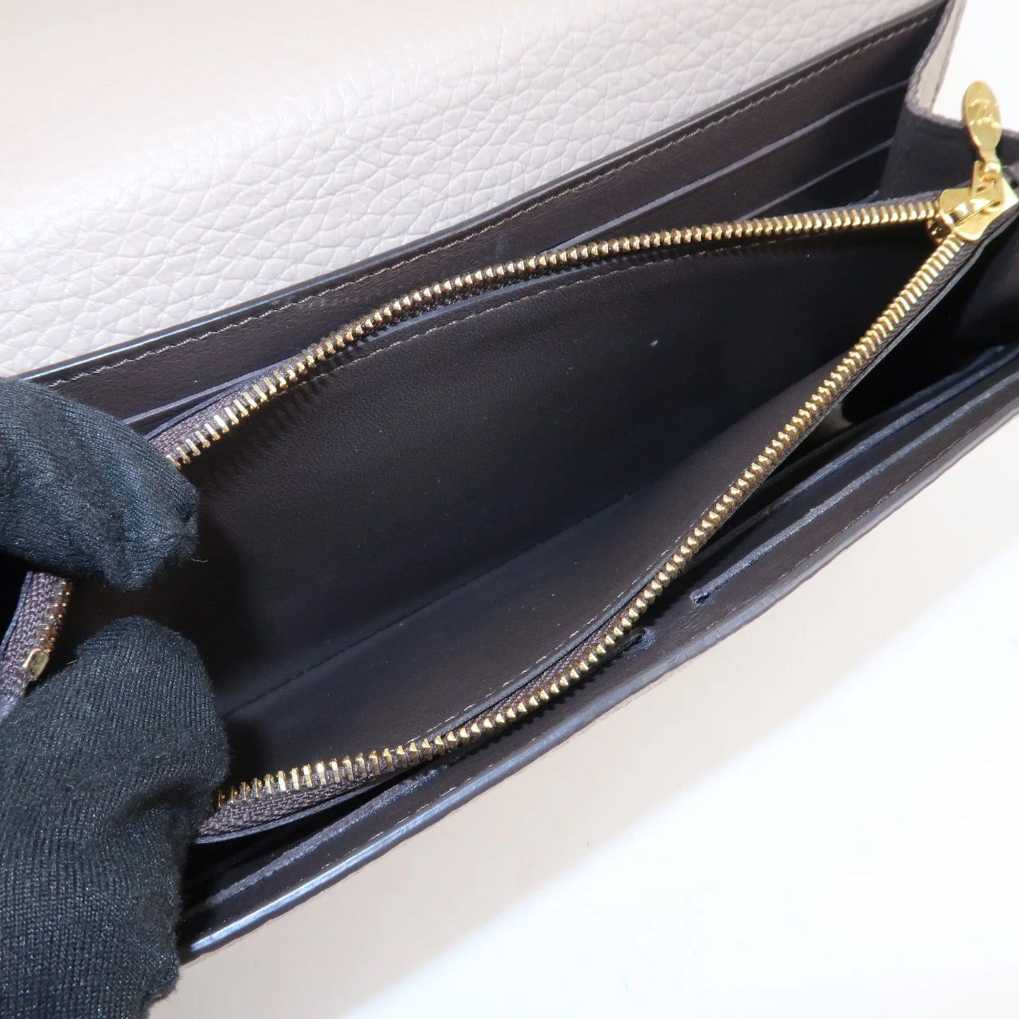 Louis Vuitton Portefeuille capucine