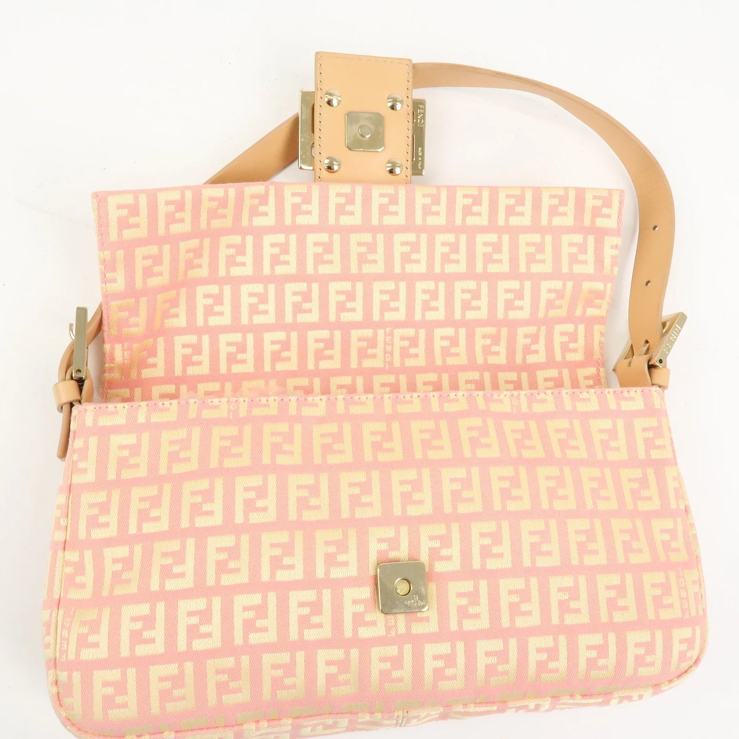 Fendi Baguette
