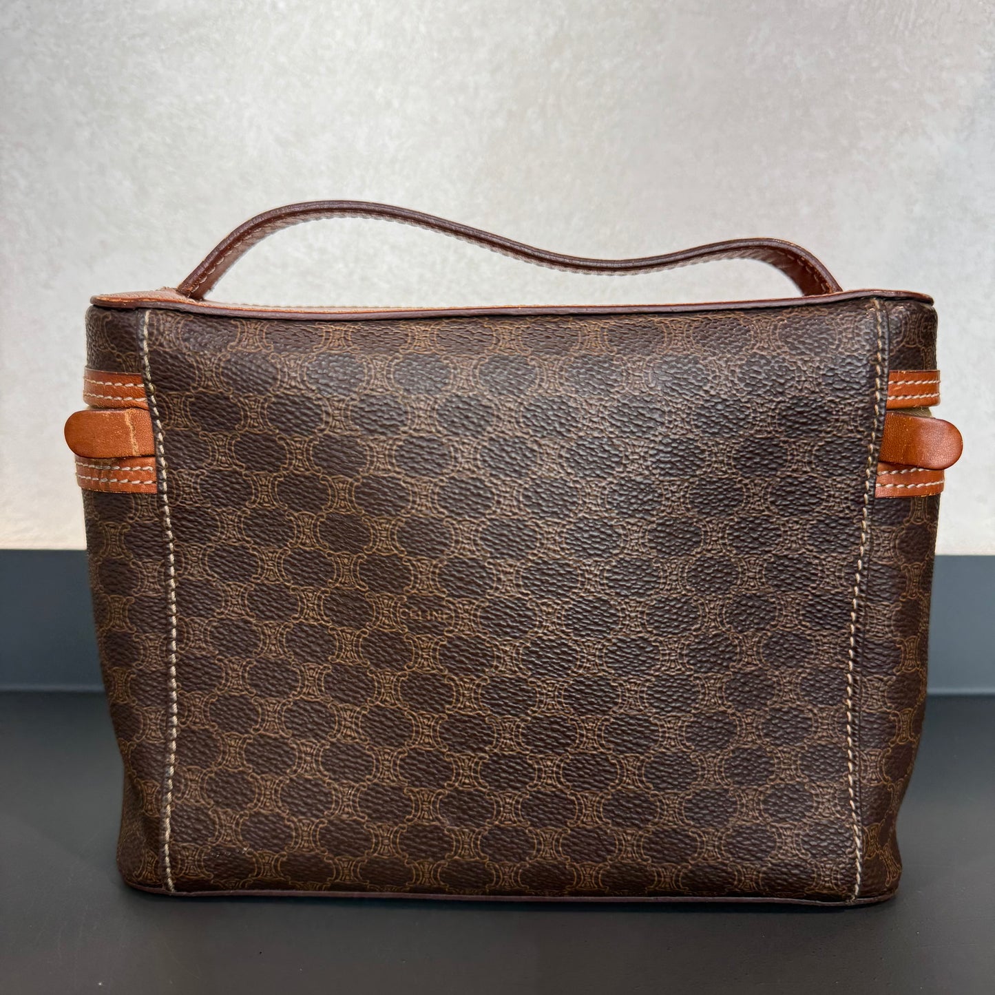 Céline Vanity