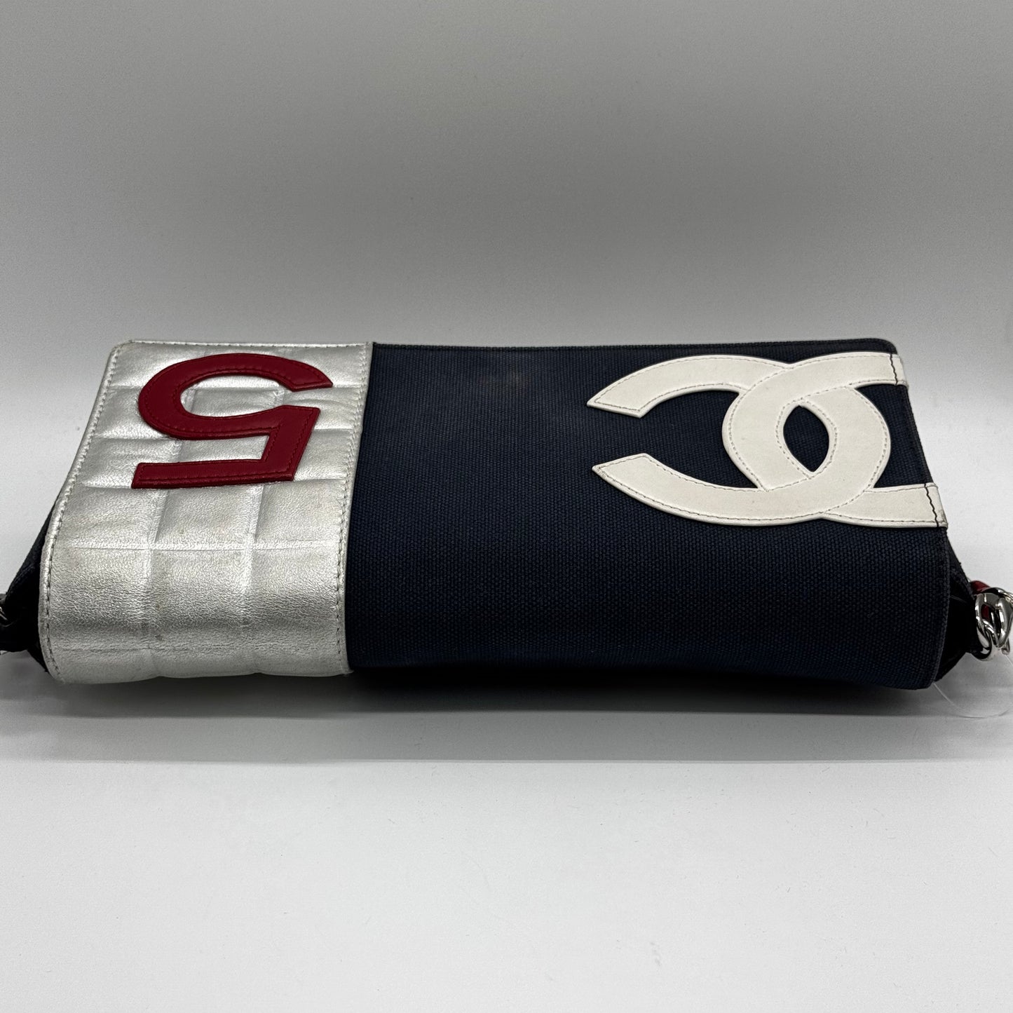 Chanel Baguette 5