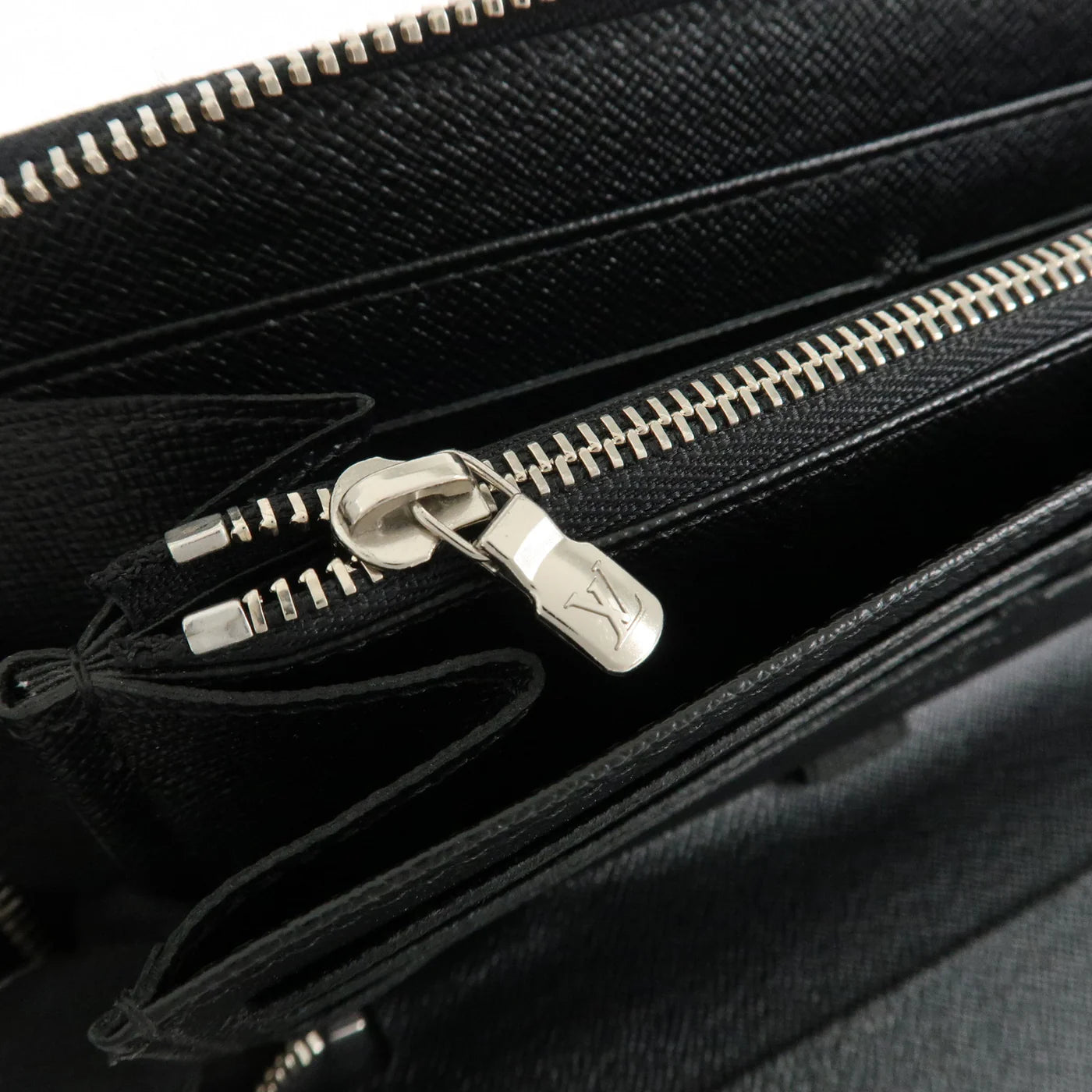 Louis Vuitton Porte documents de voyage