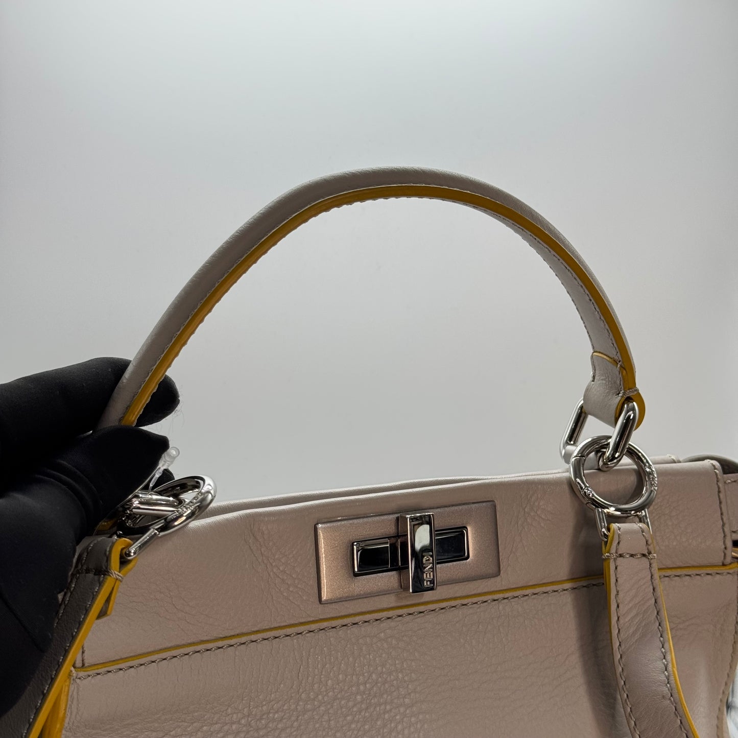 Fendi Peekaboo Regular