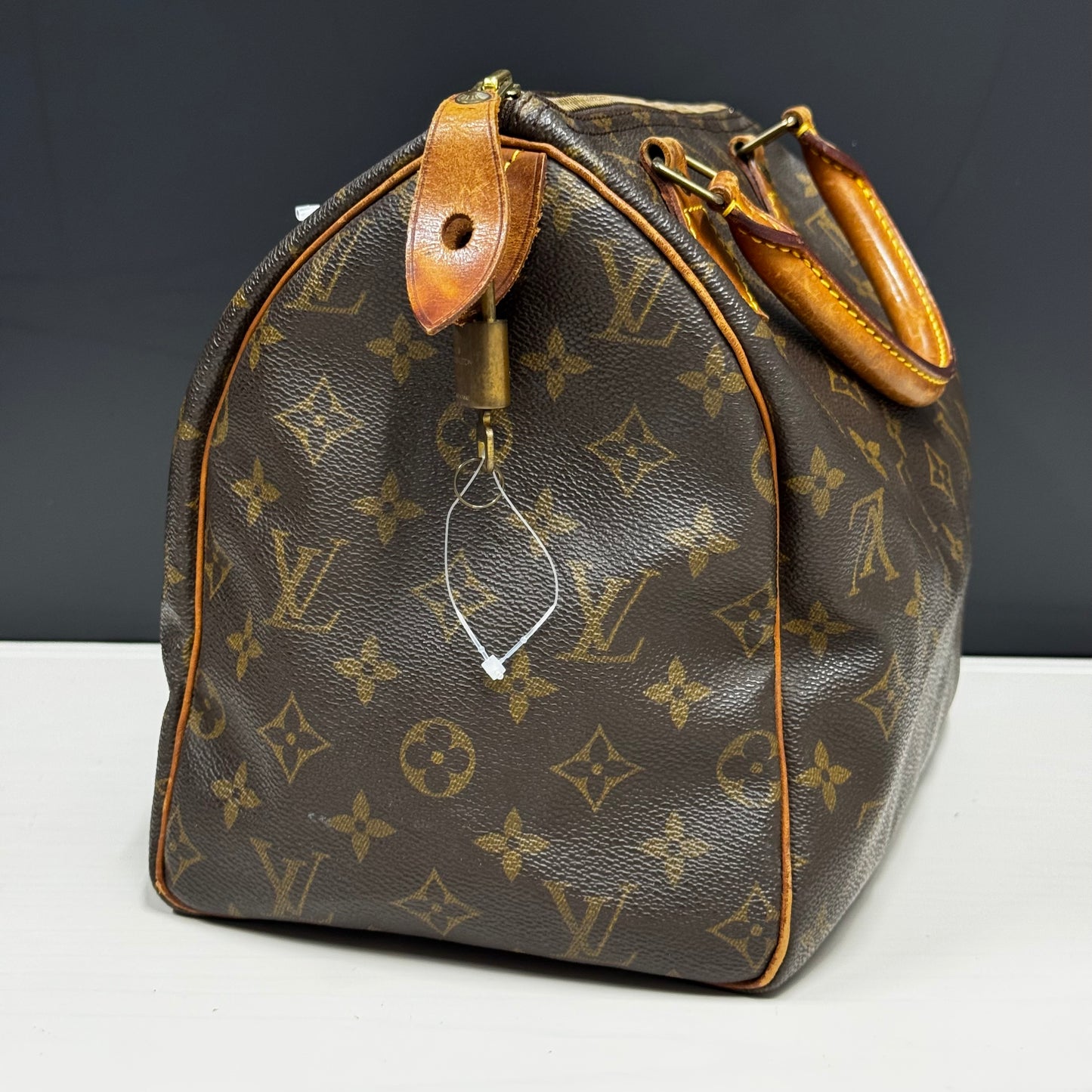Louis Vuitton Speedy 30