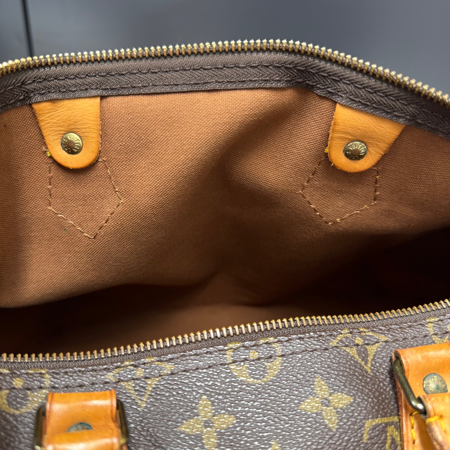 Louis Vuitton Speedy 35