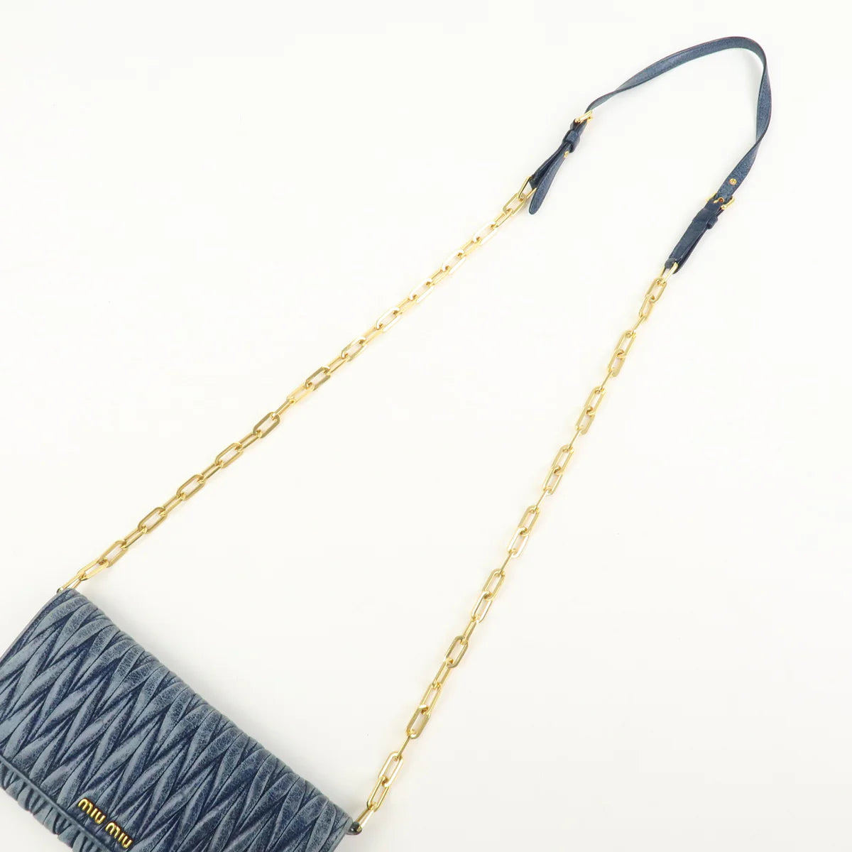 Miu Miu Wallet on chain