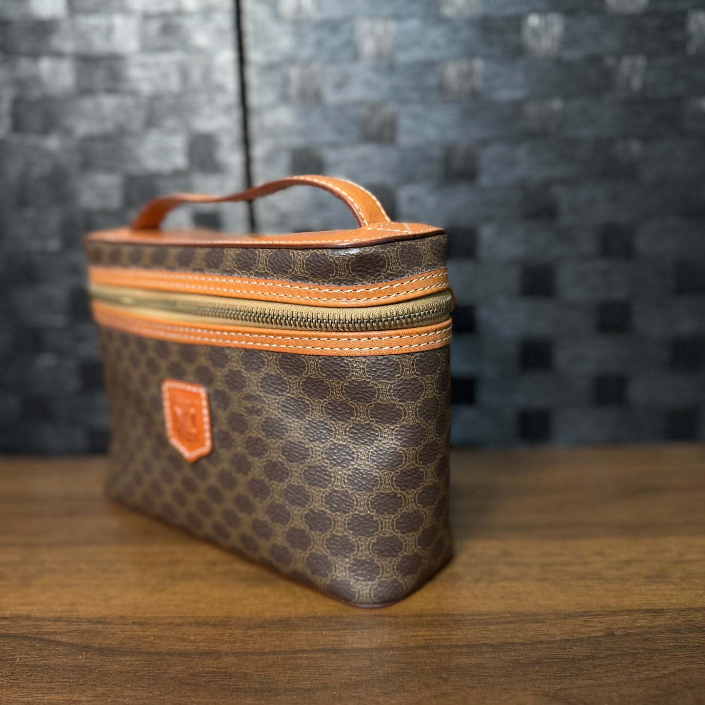 Céline Vanity