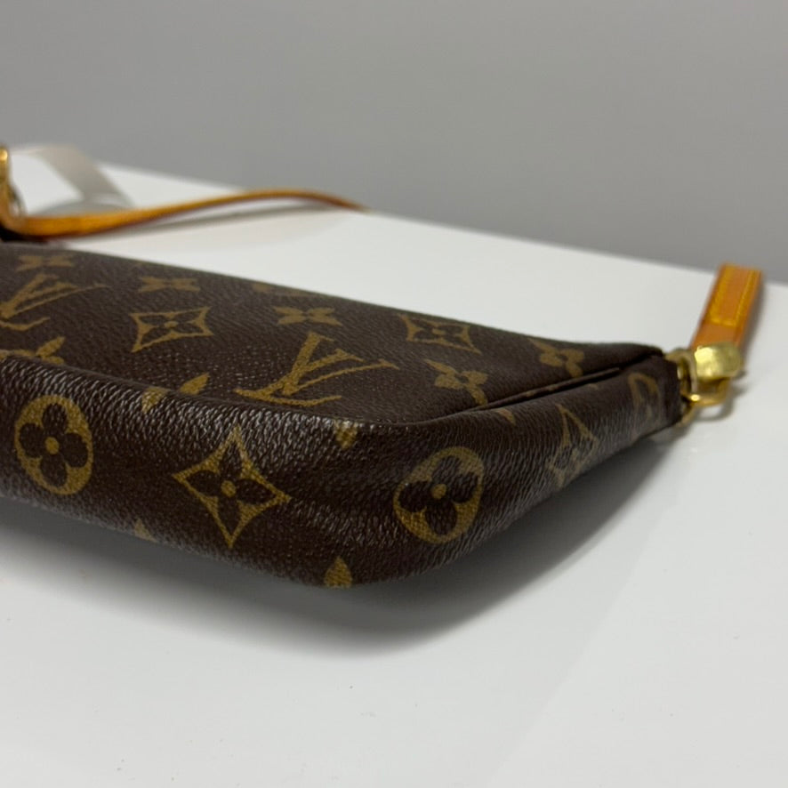 Louis Vuitton Pochette Accessoires Bandoulière