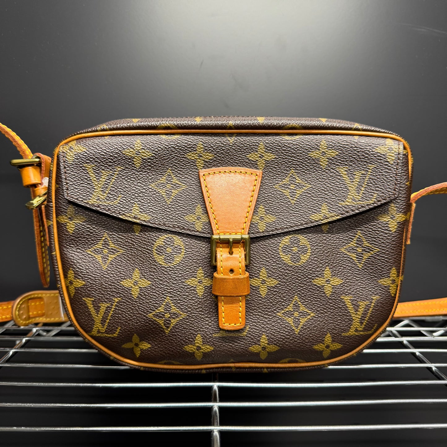 Louis Vuitton Jeune fille