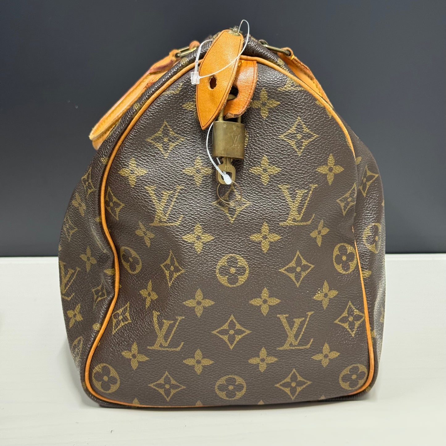 Louis Vuitton Speedy 35