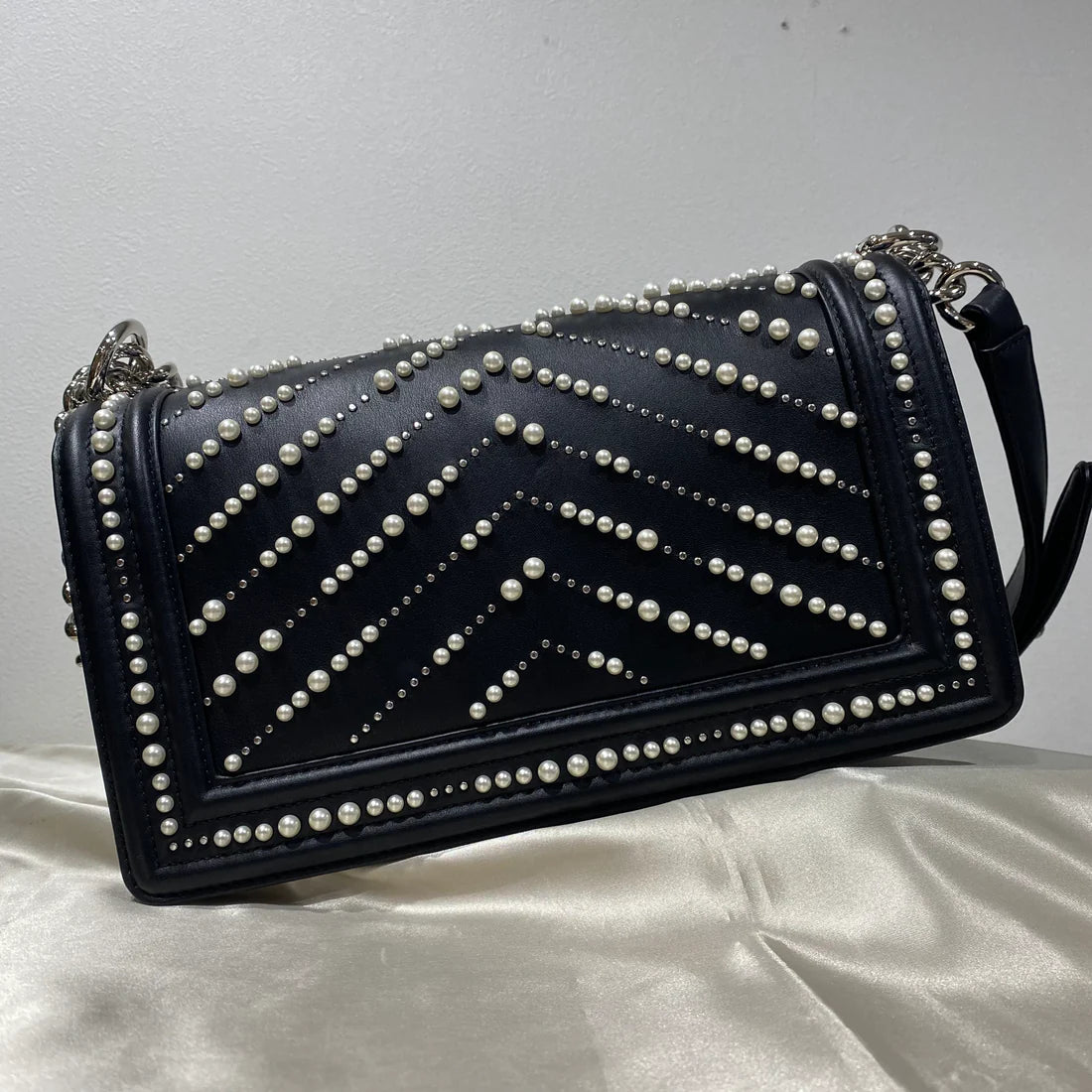 Chanel Boy perles