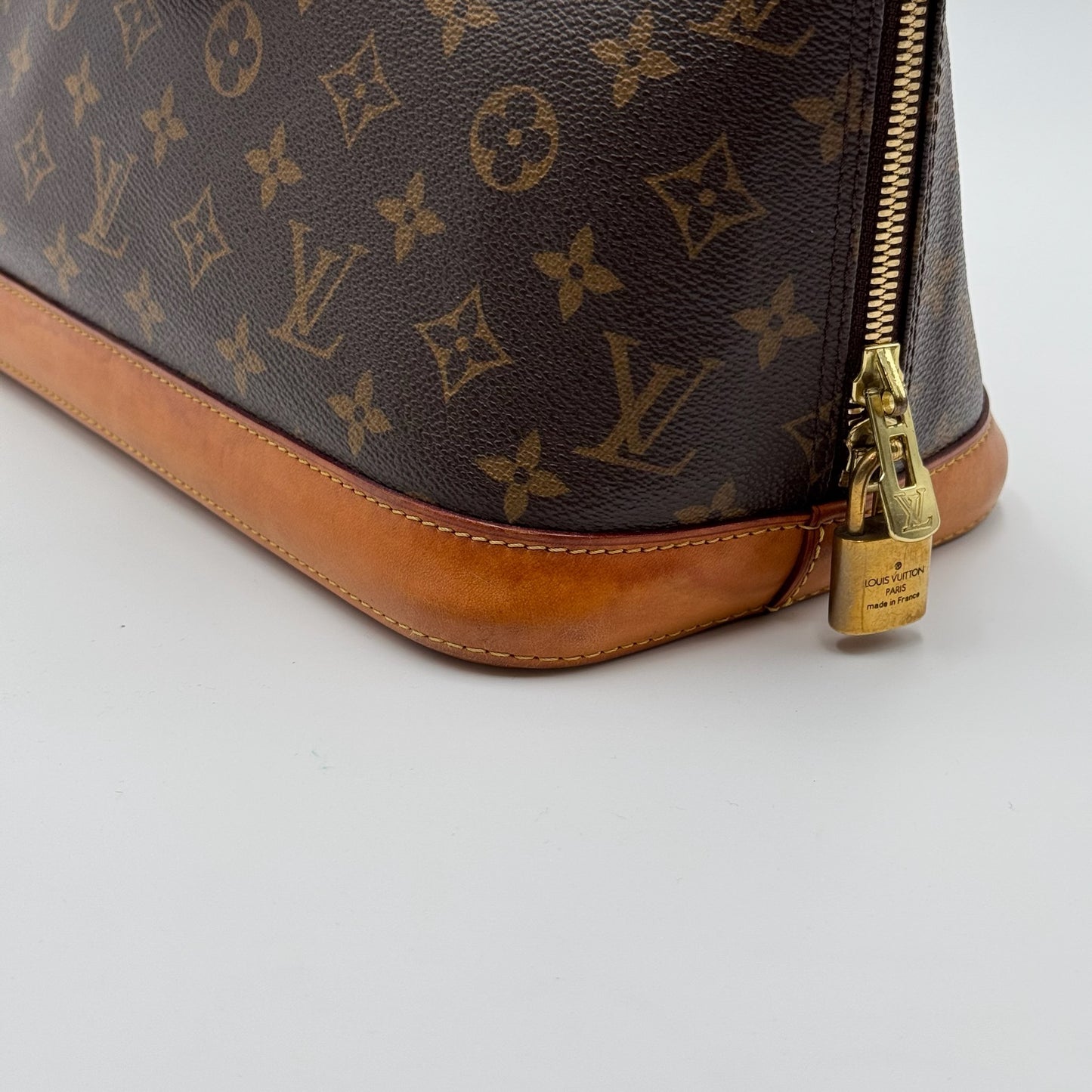 Louis Vuitton Alma