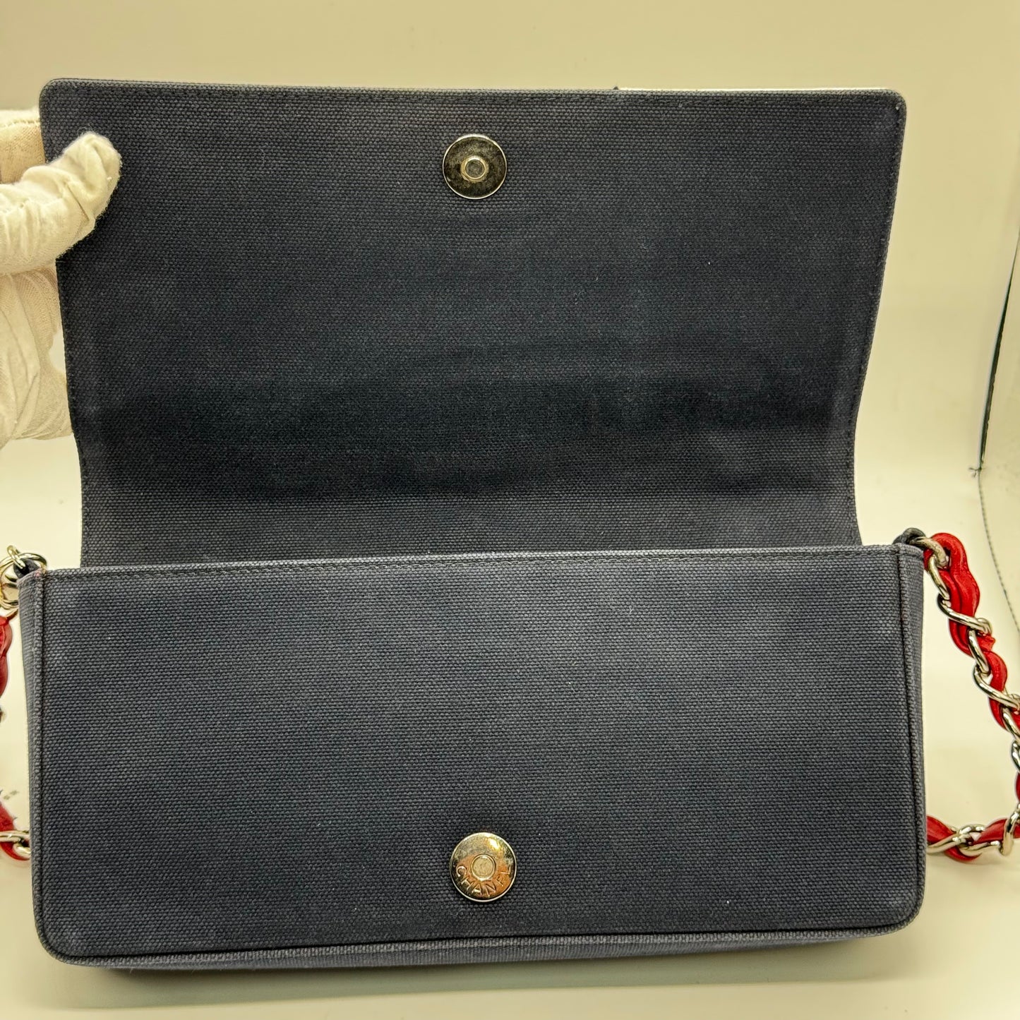 Chanel Baguette 5