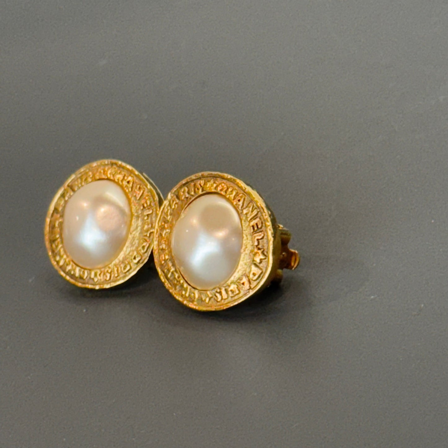 Chanel Clips D’Oreilles