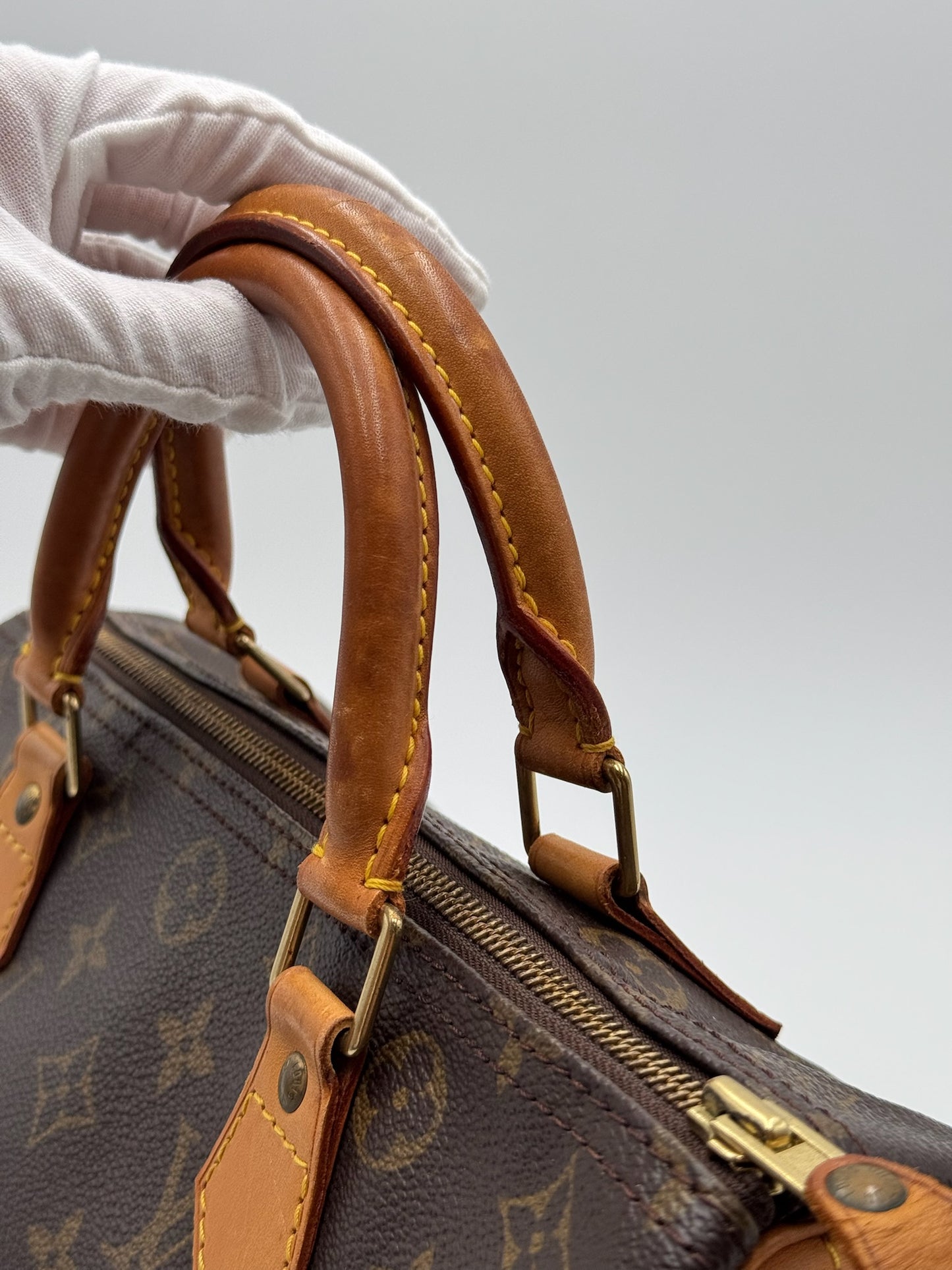 Louis Vuitton Speedy 30