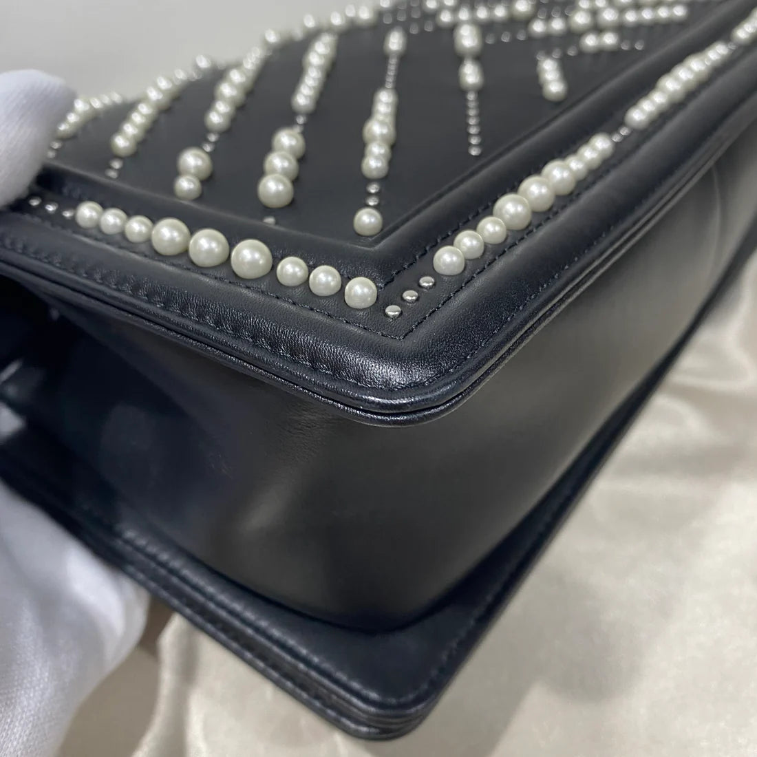 Chanel Boy perles