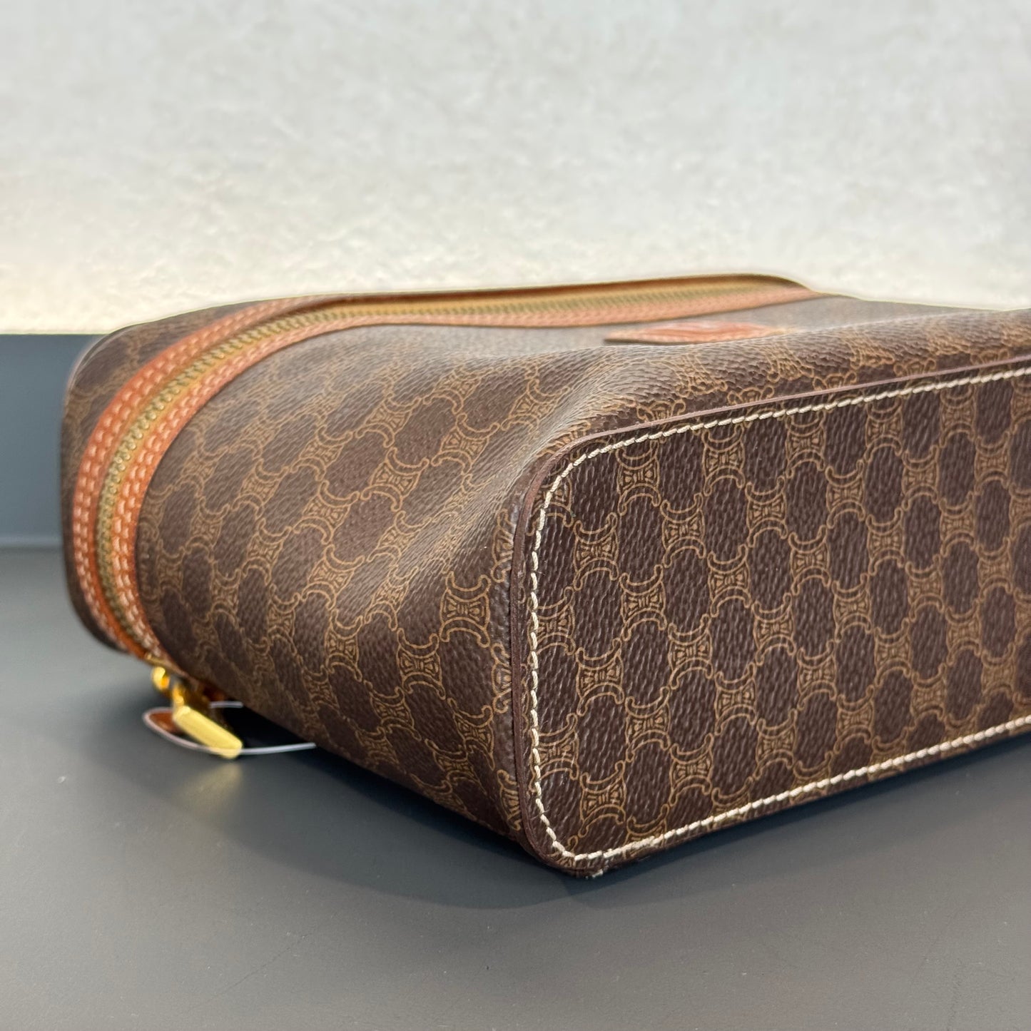 Céline Vanity