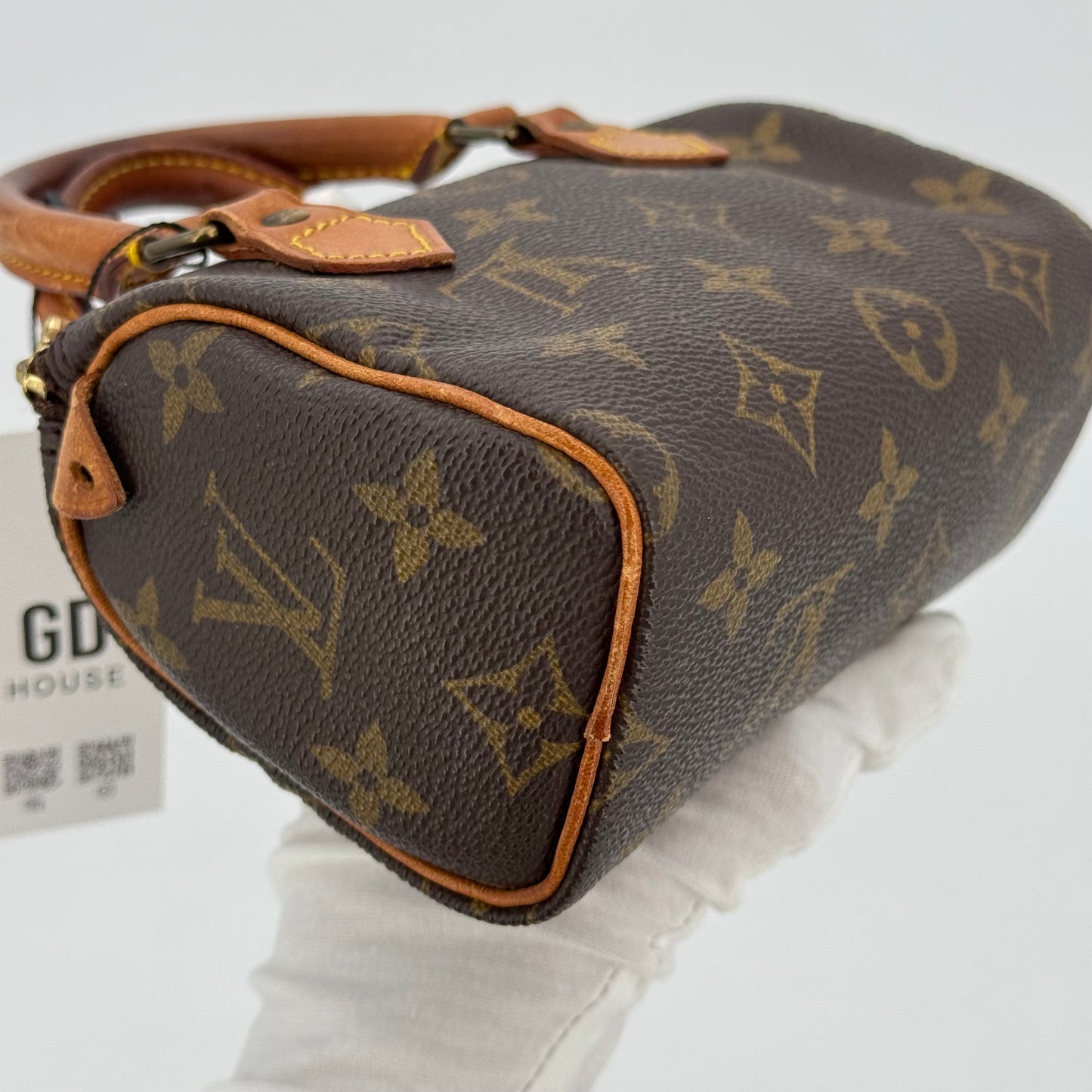 Louis Vuitton Nano Speedy
