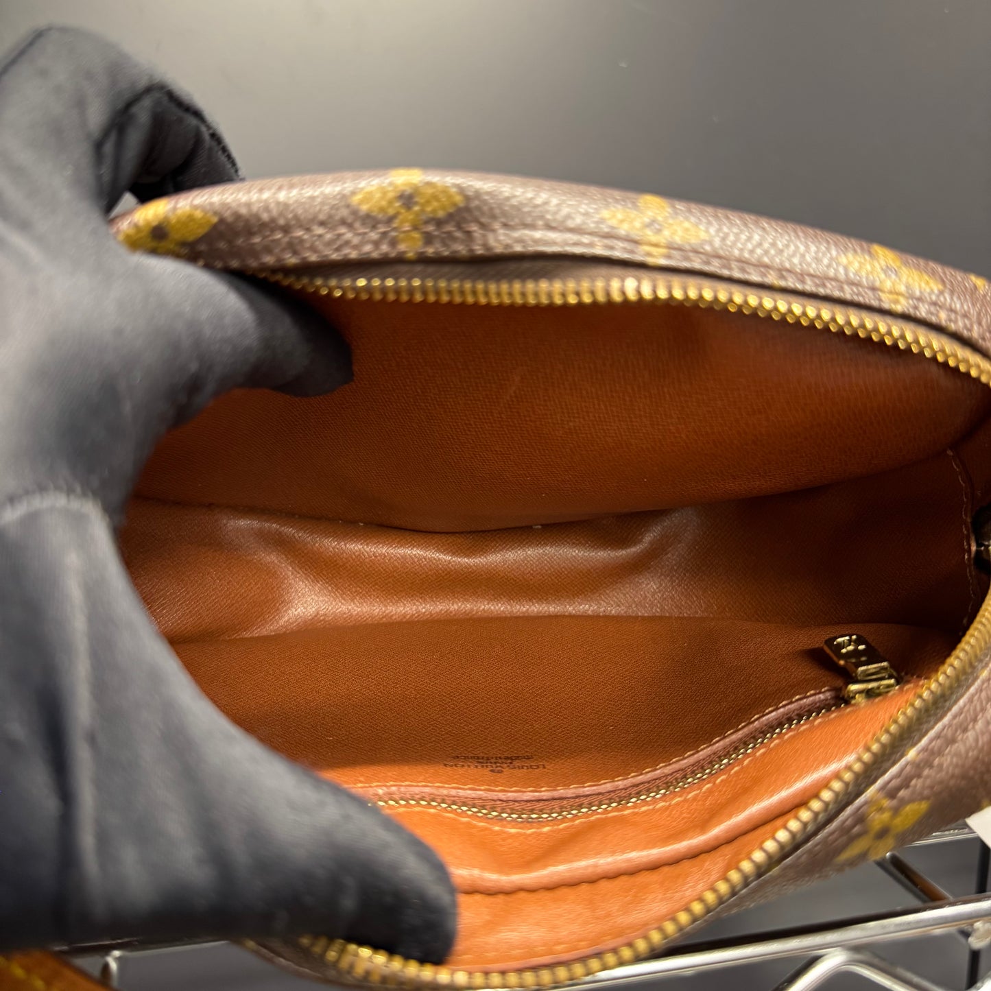 Louis Vuitton Jeune fille