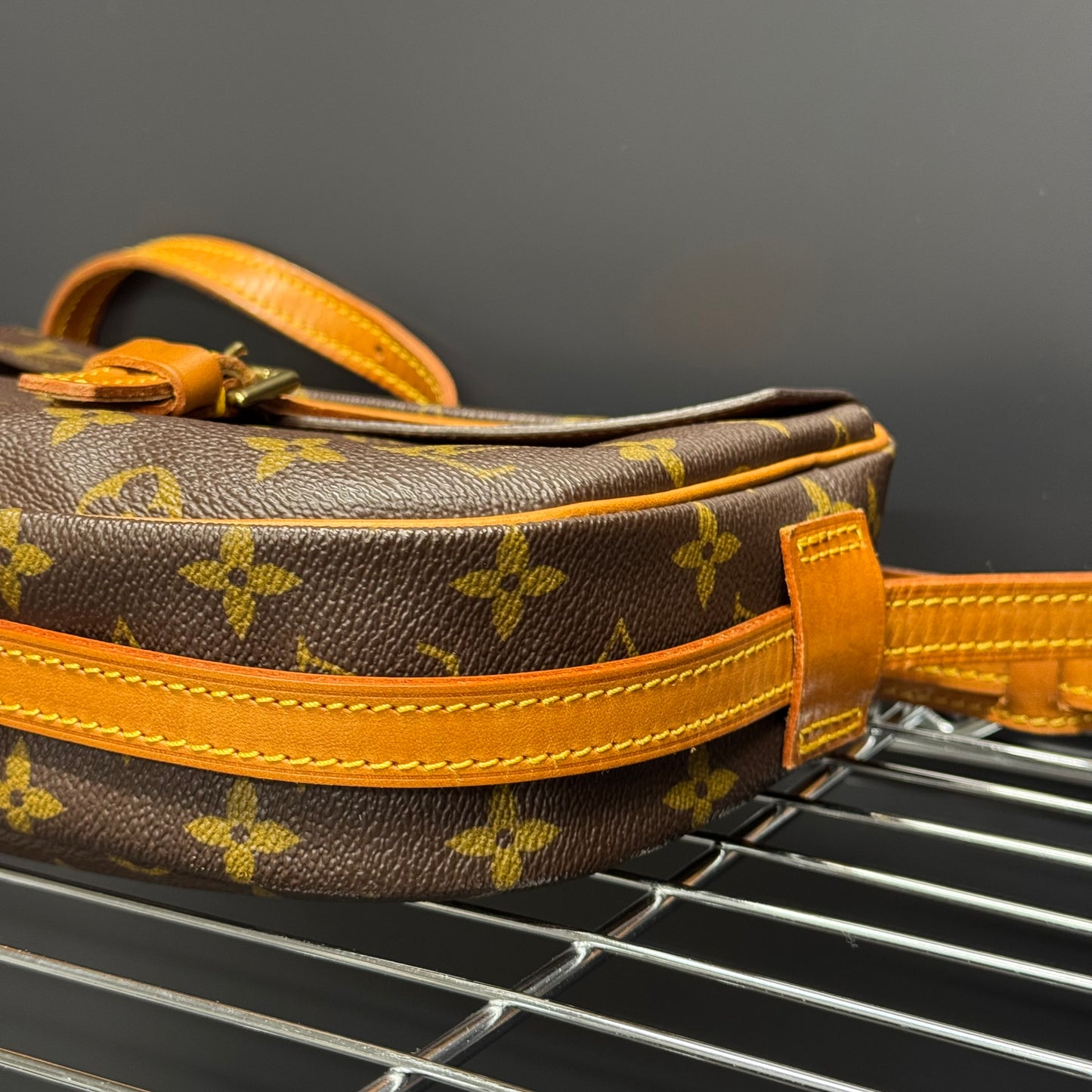Louis Vuitton Jeune fille