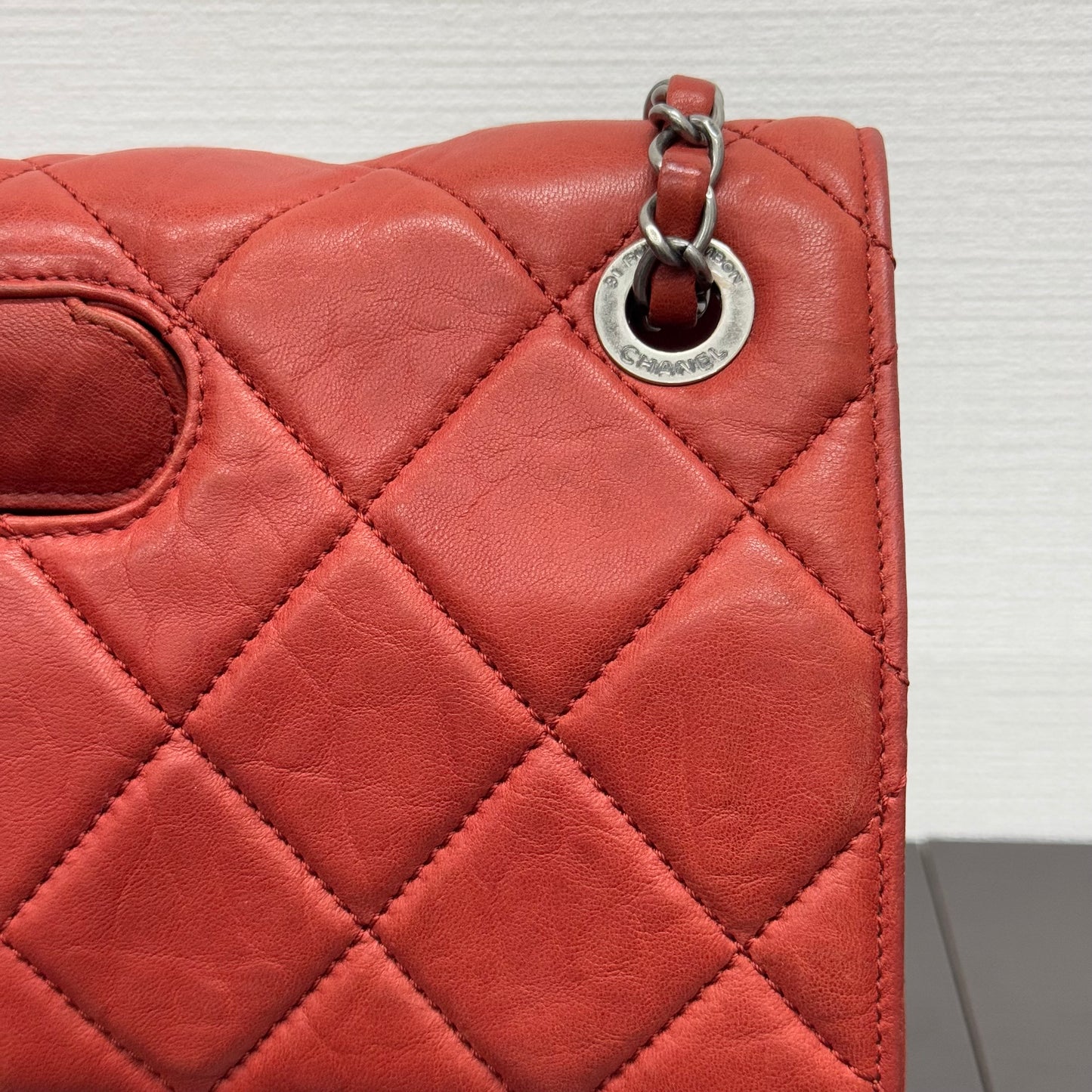 Chanel édition limitée rouge