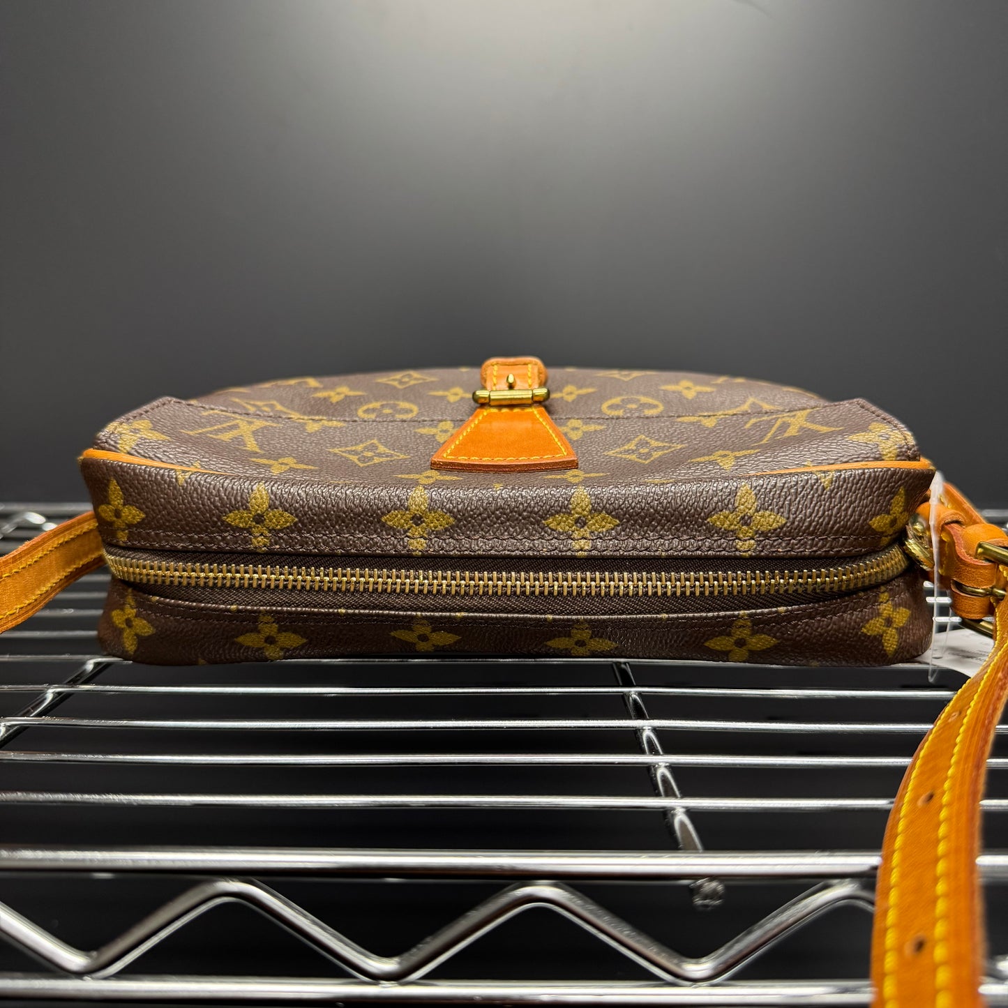 Louis Vuitton Jeune fille