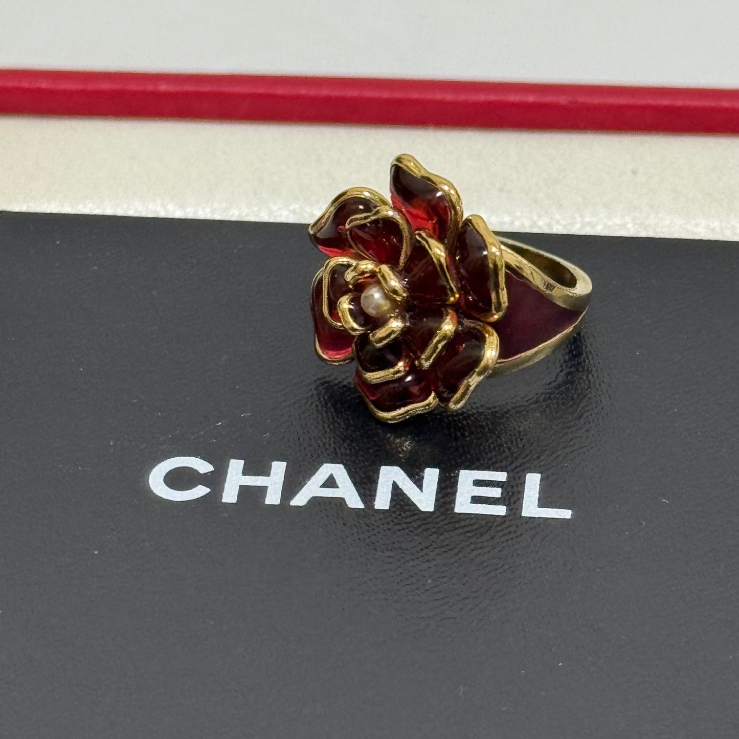 Chanel bague camélia