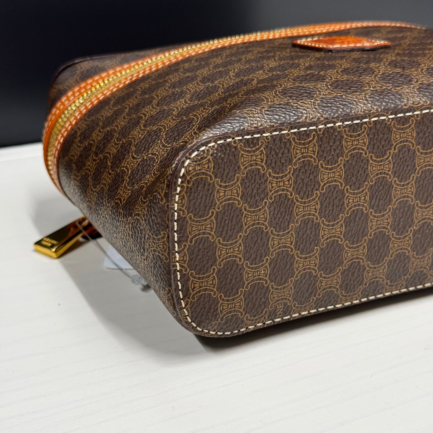 Céline Vanity