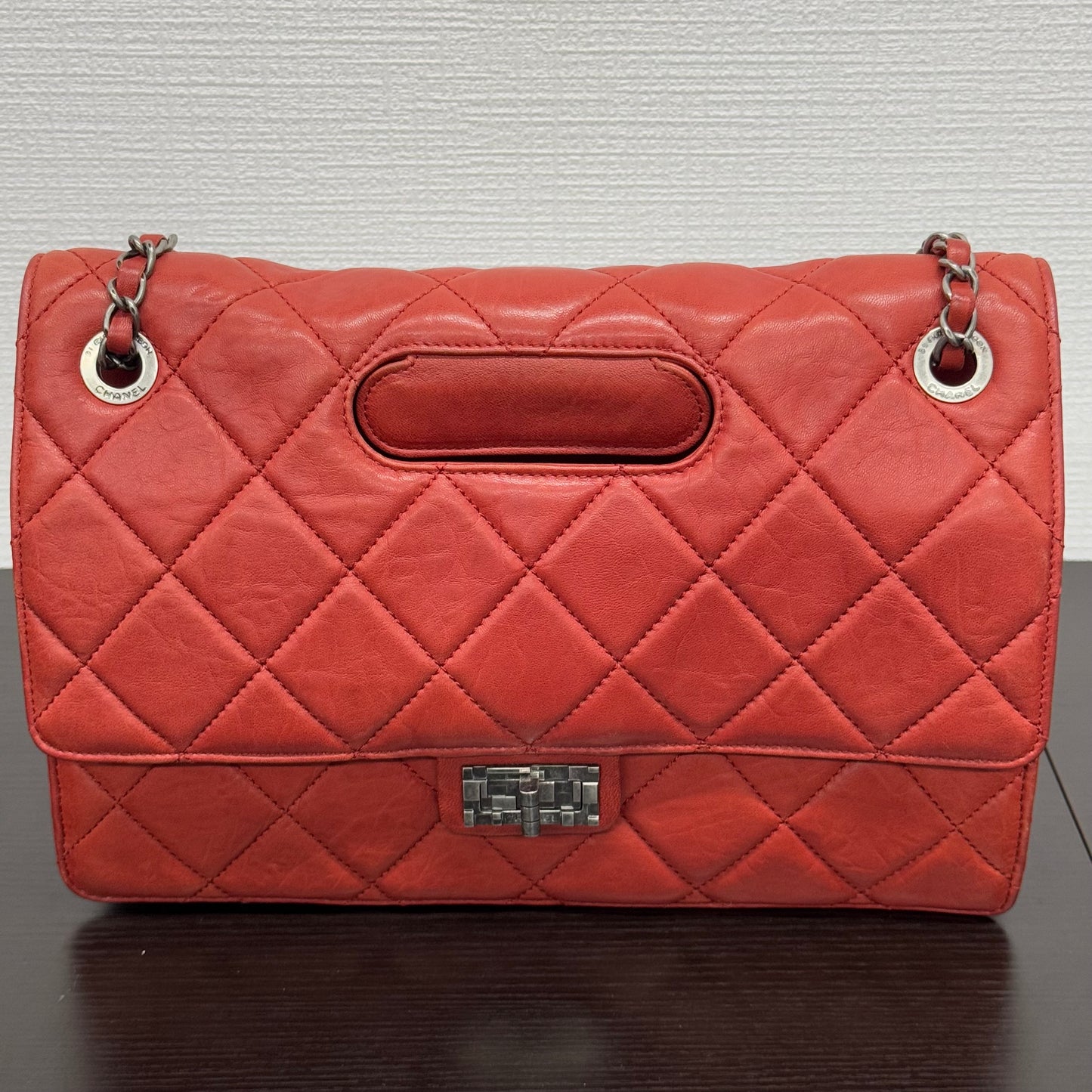 Chanel édition limitée rouge