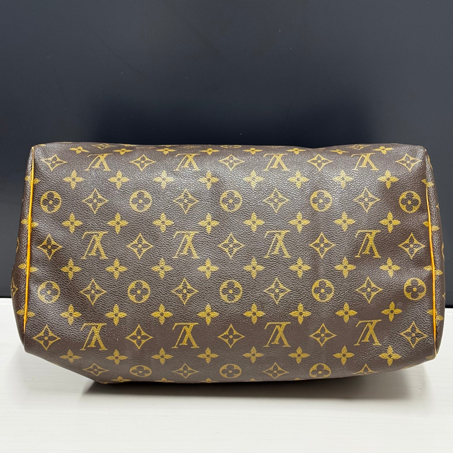 Louis Vuitton Speedy 35