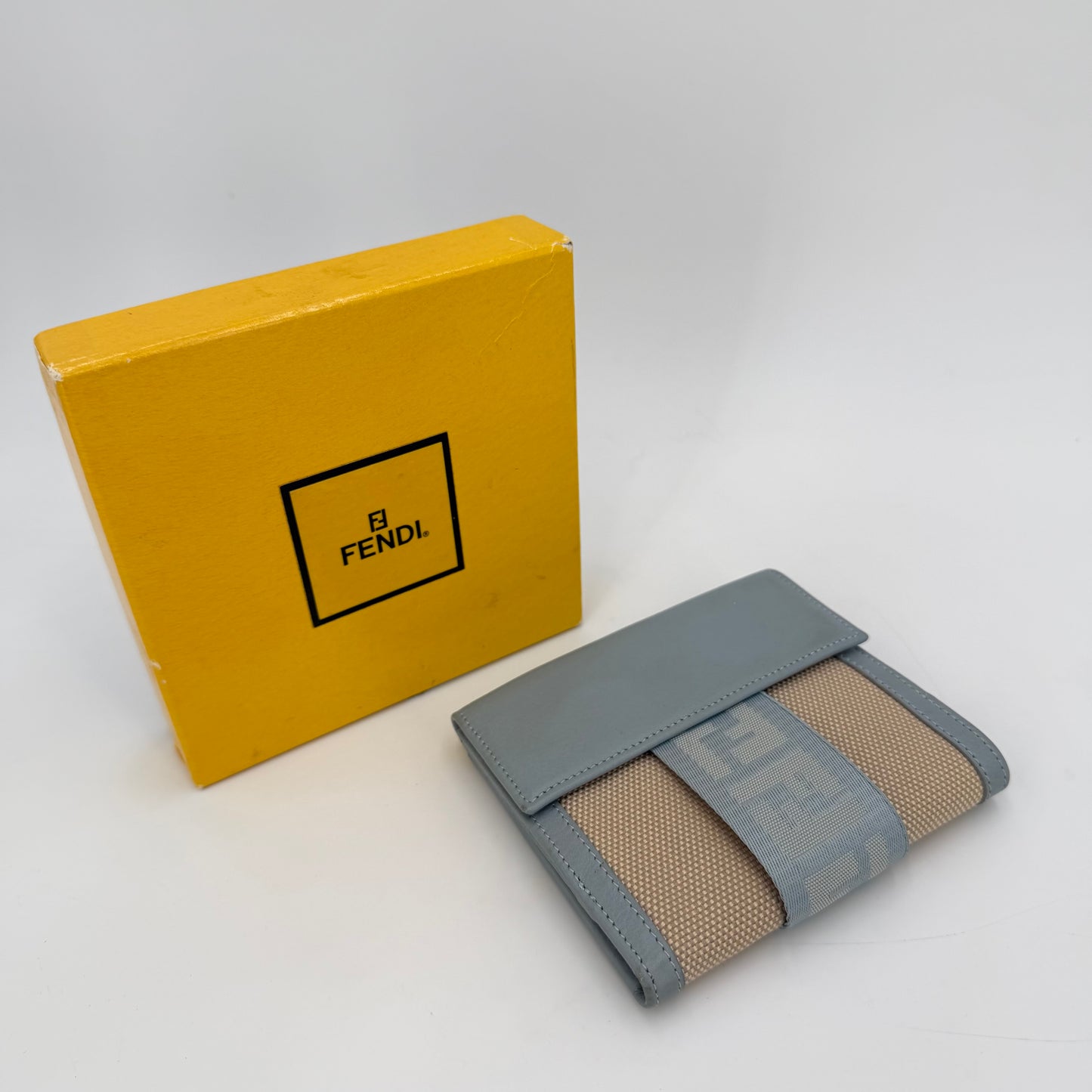 Fendi portefeuille compact