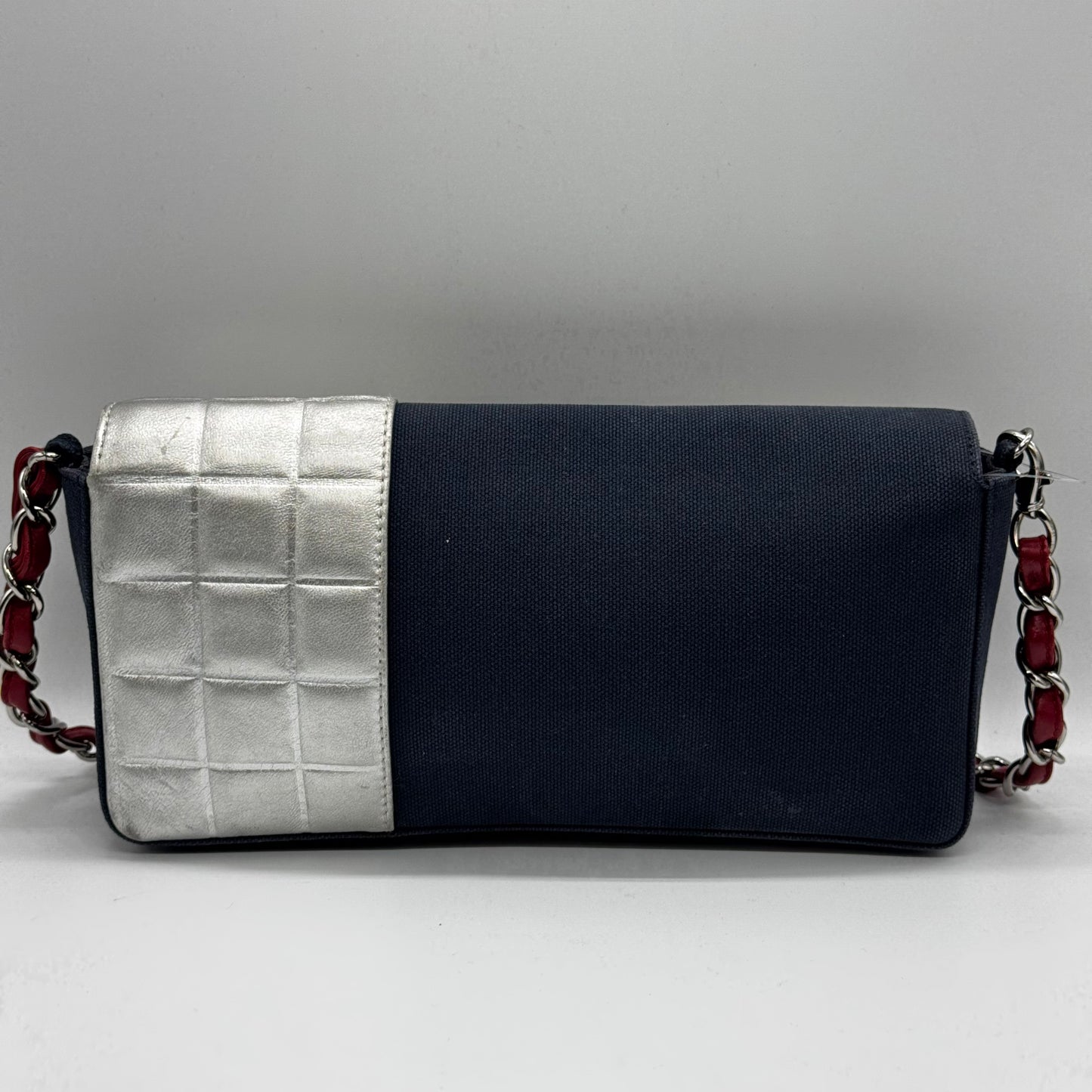 Chanel Baguette 5