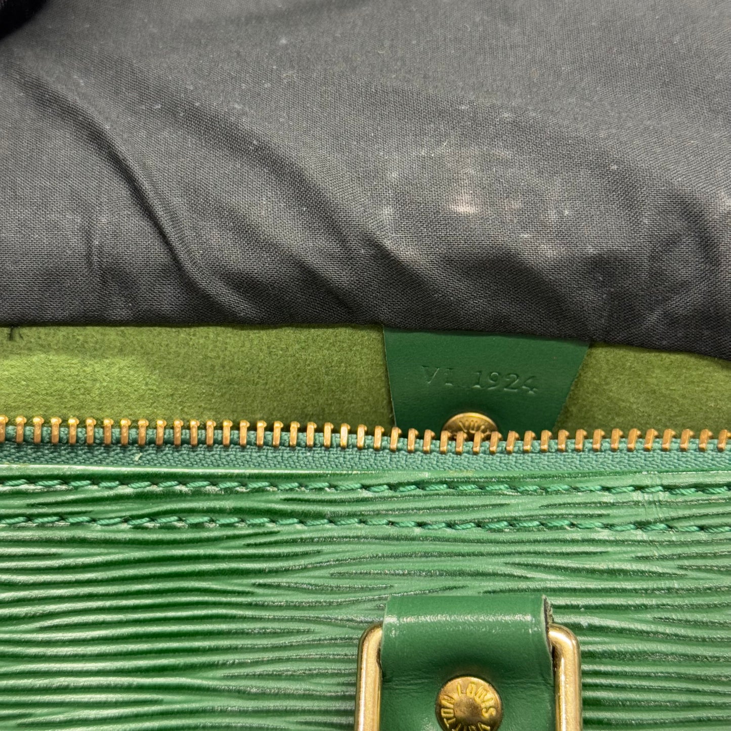 Louis Vuitton Speedy 25